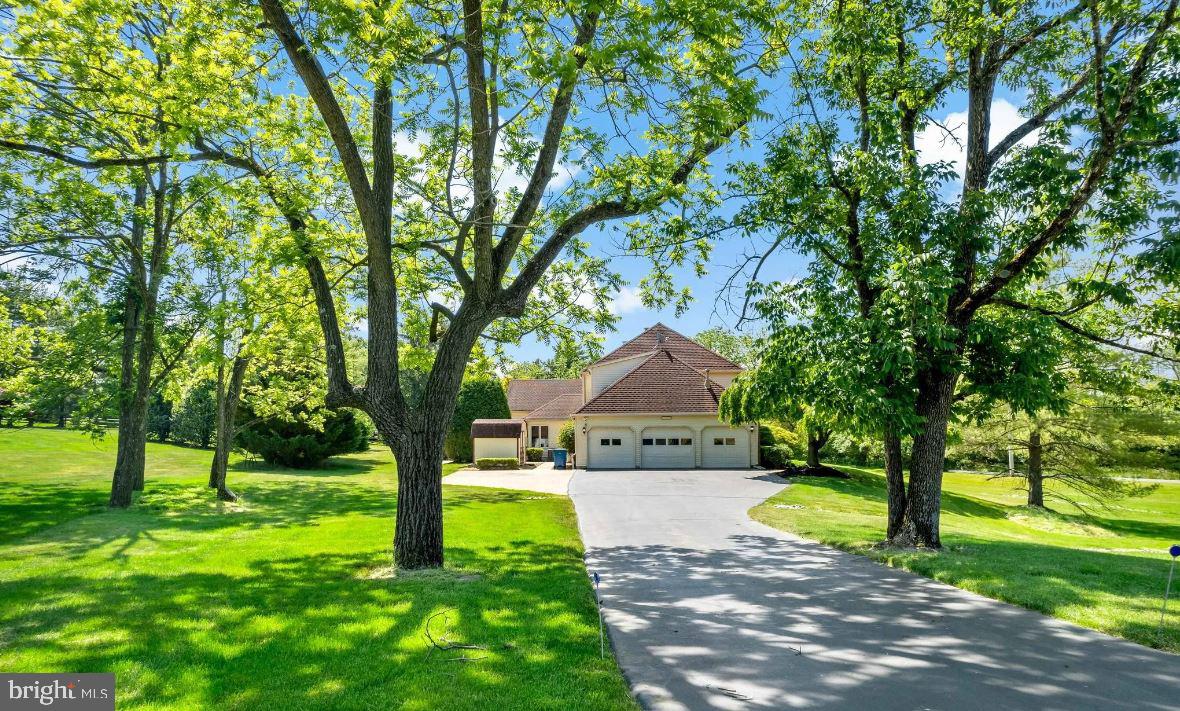 GWYNEDD KNOLL - Residential Lease