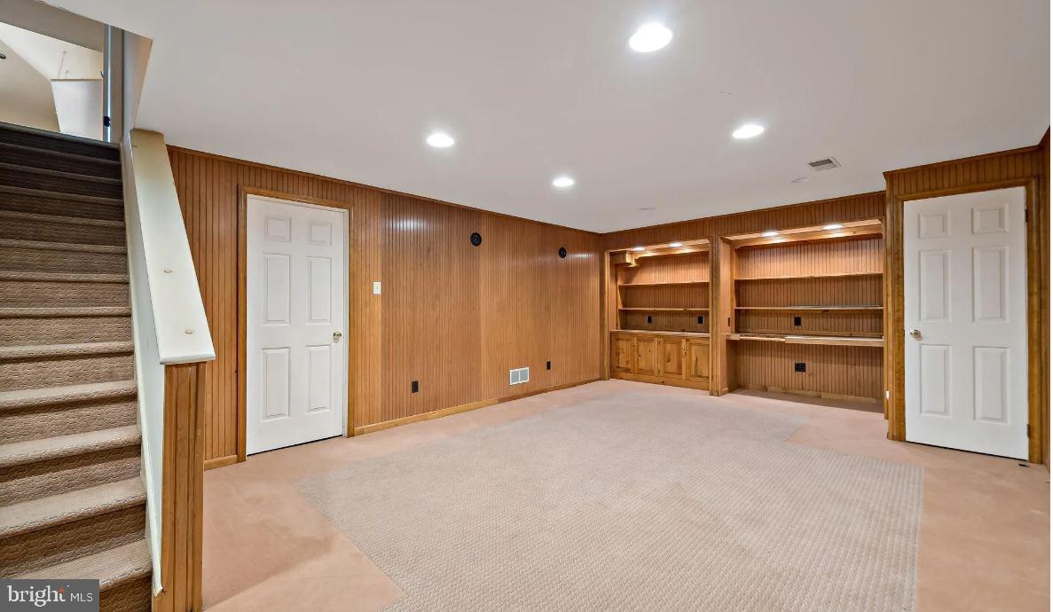 GWYNEDD KNOLL - Residential Lease