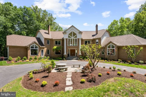 7003 Fawn Trail Court, Bethesda, MD 20817 - #: MDMC2238042