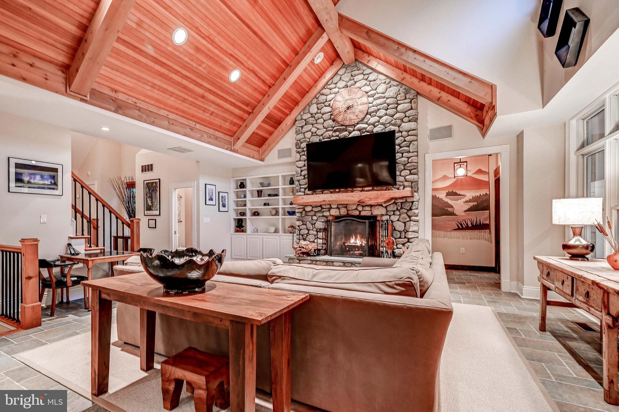 FALLS ROAD CORRIDOR - Residential