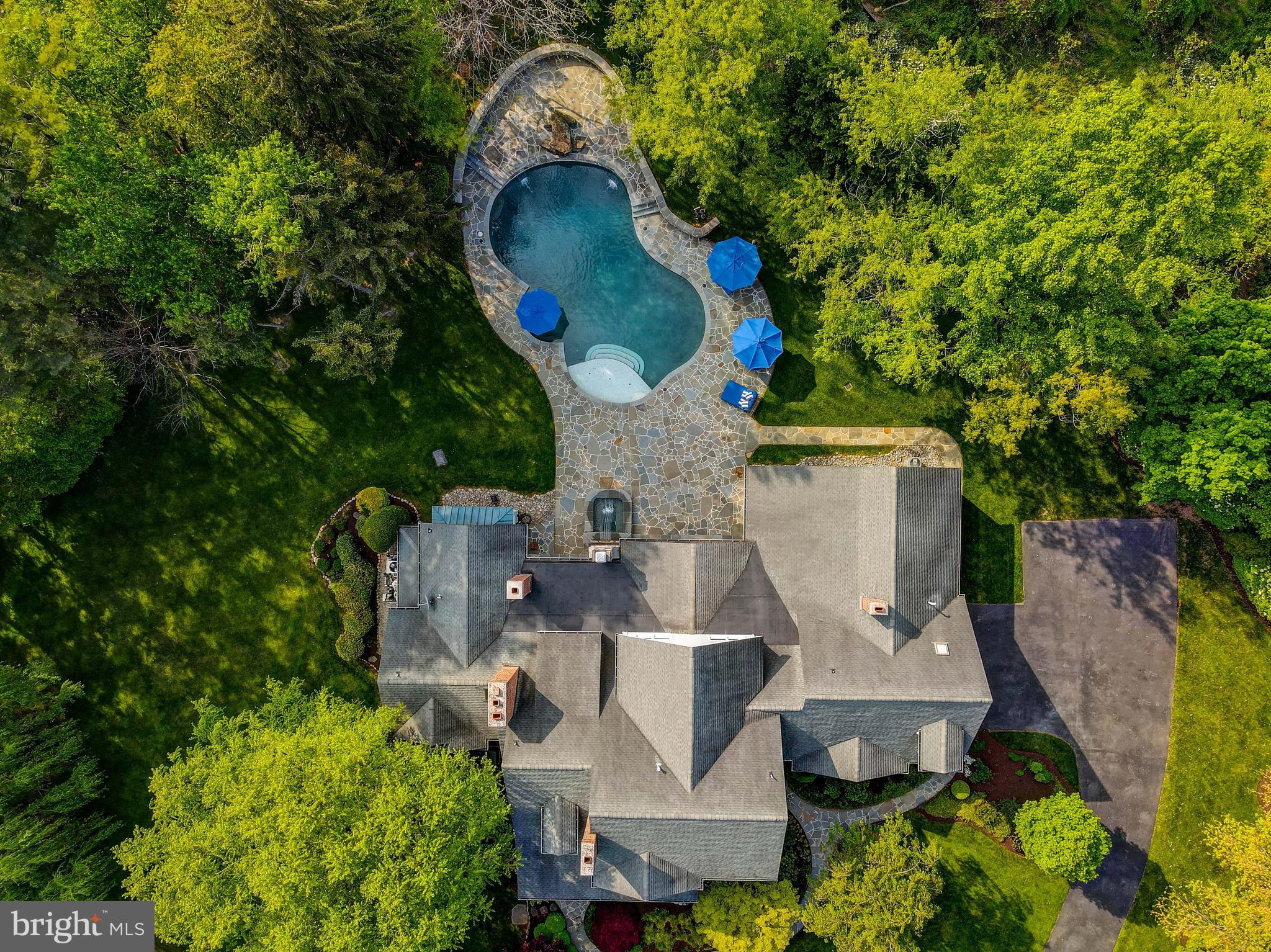 FALLS ROAD CORRIDOR - Residential