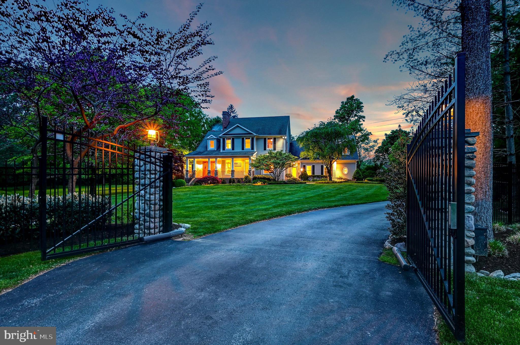 FALLS ROAD CORRIDOR - Residential