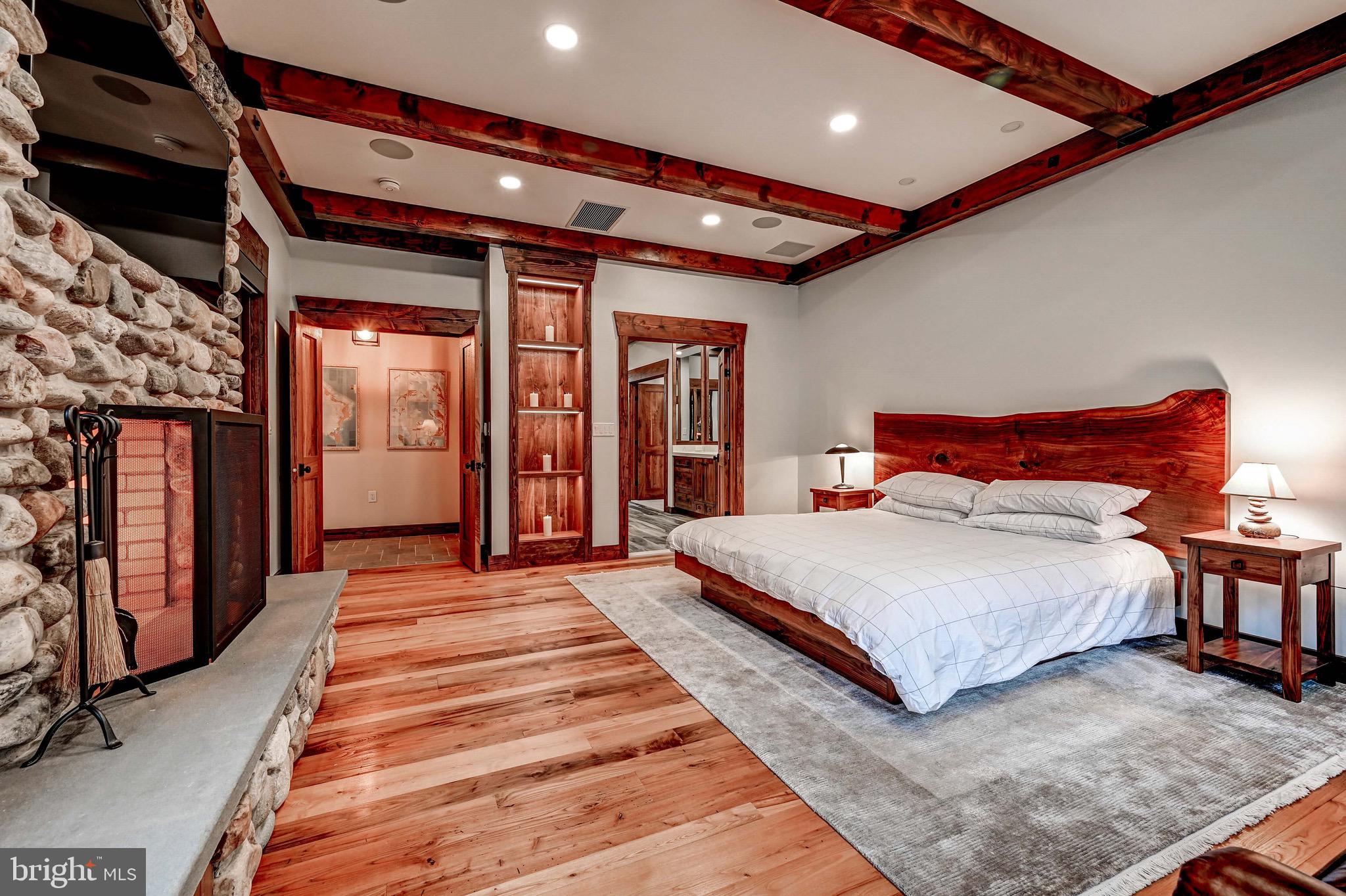 FALLS ROAD CORRIDOR - Residential