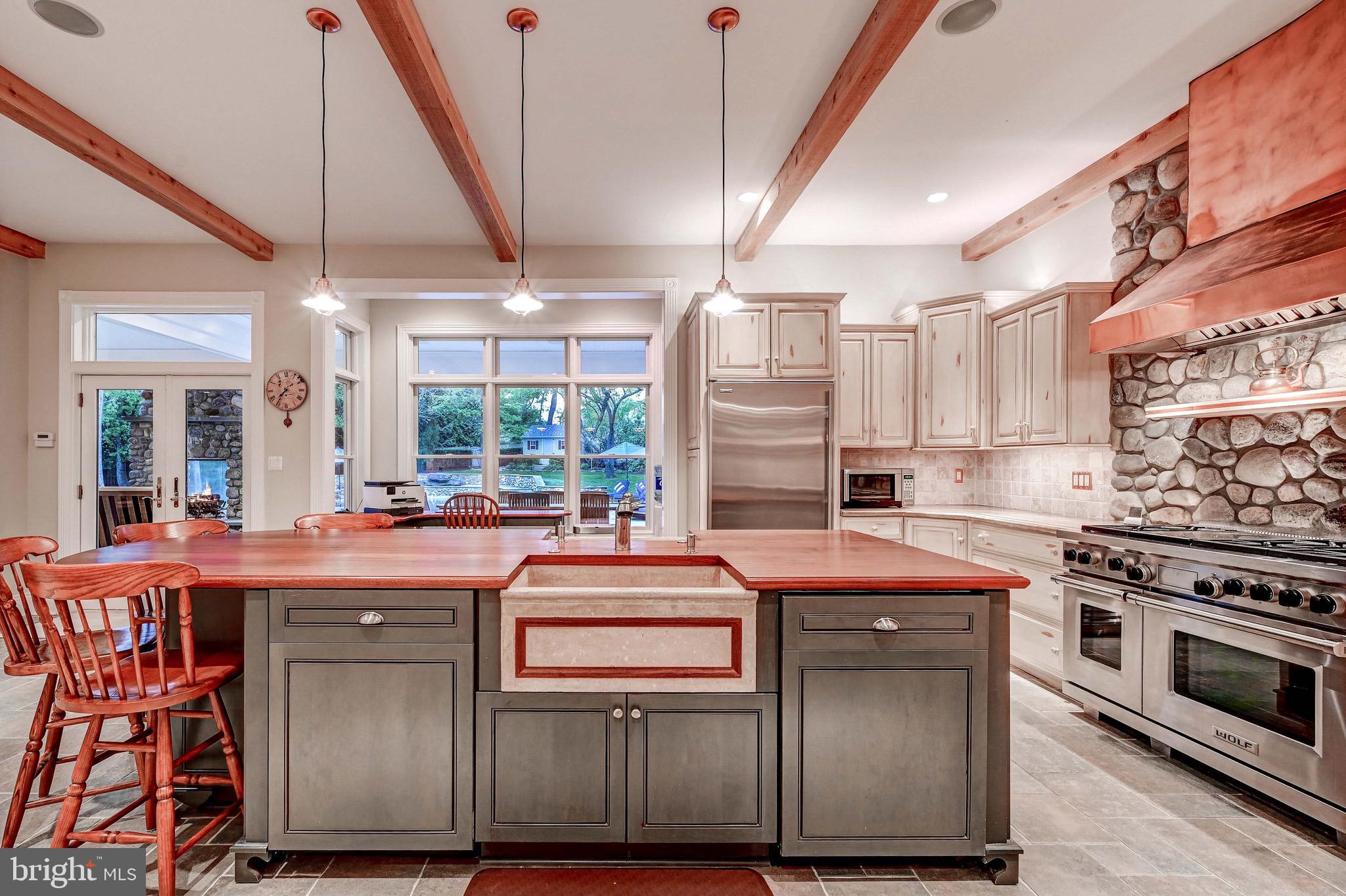 FALLS ROAD CORRIDOR - Residential