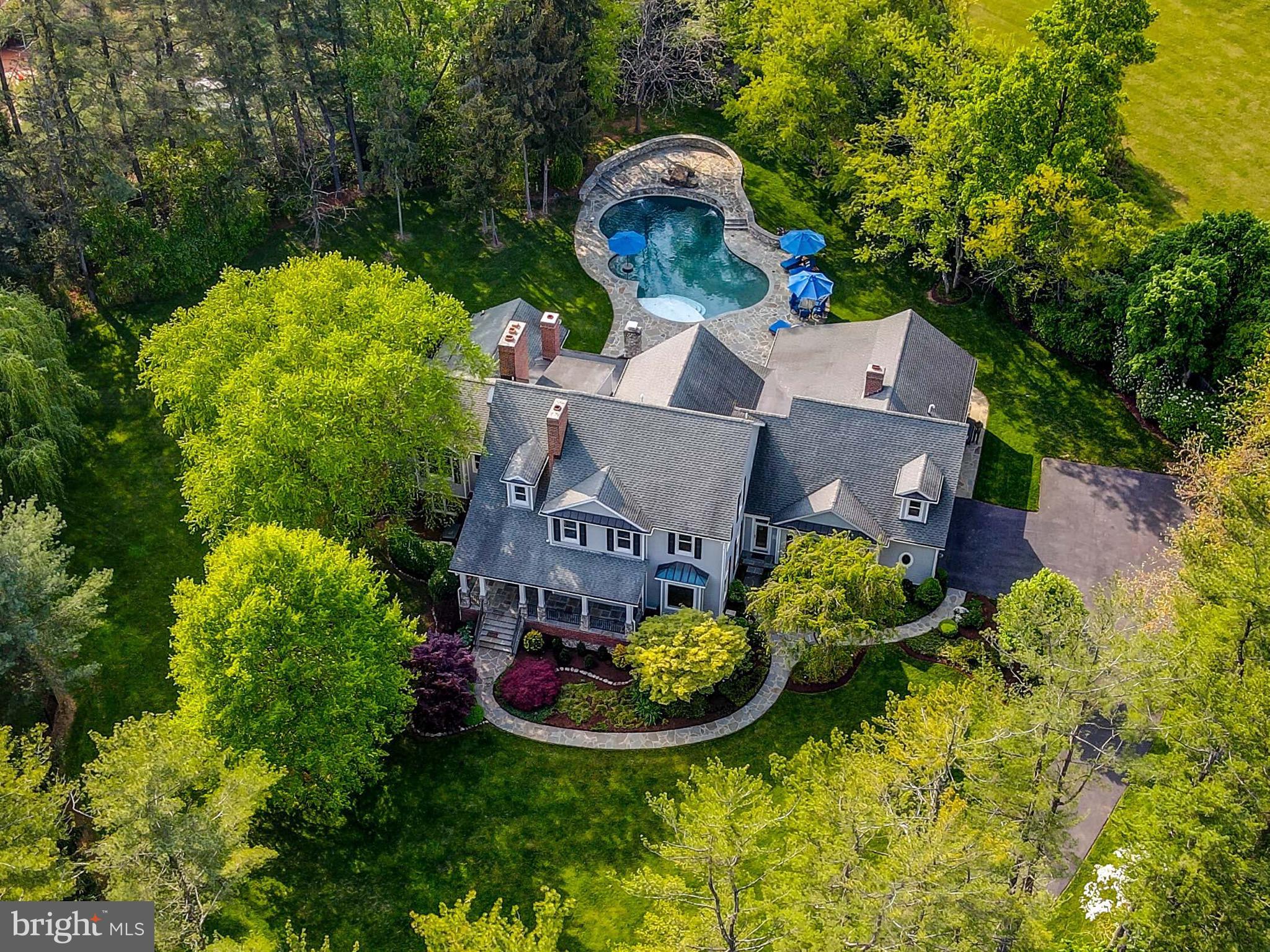 FALLS ROAD CORRIDOR - Residential