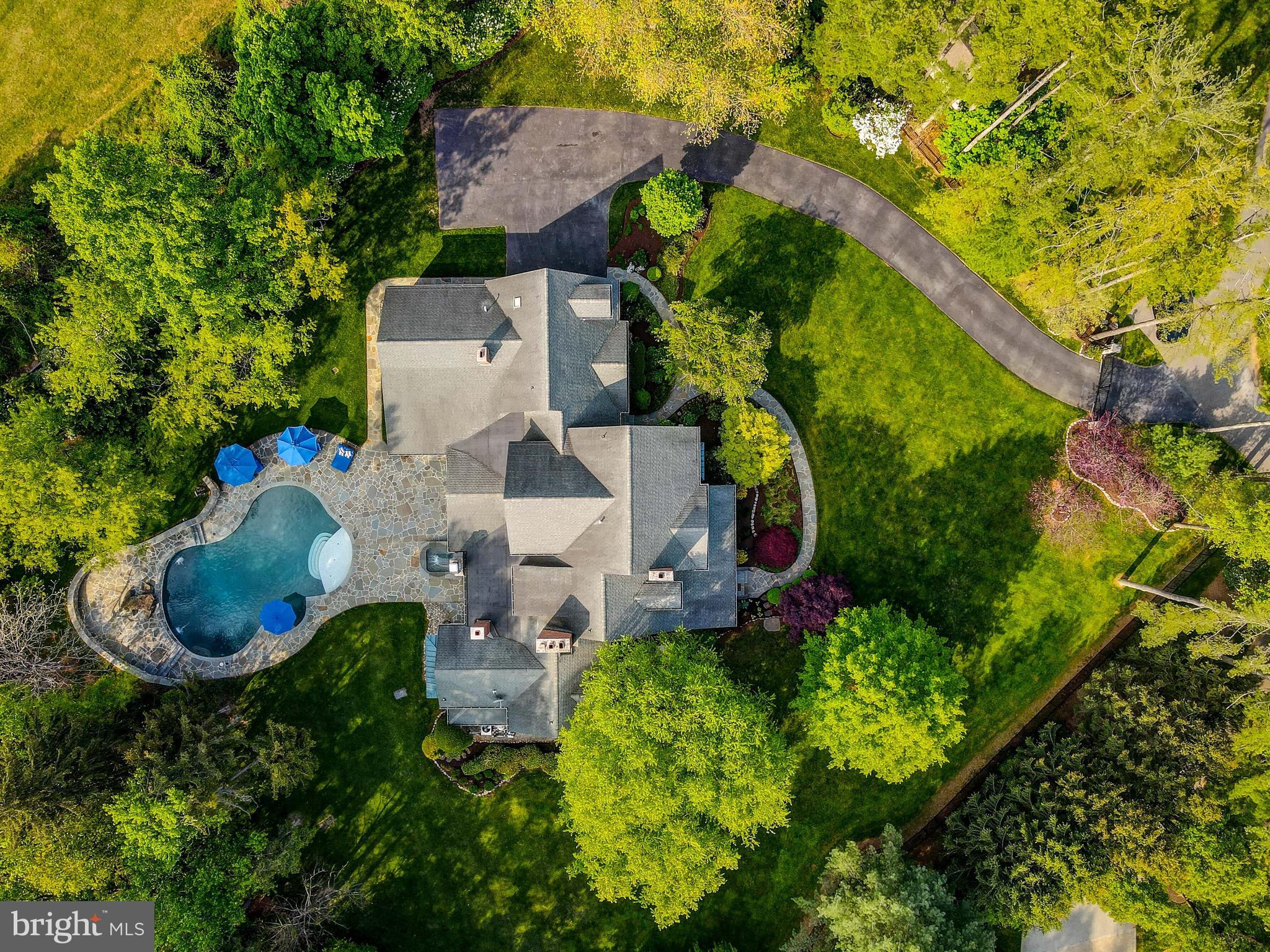 FALLS ROAD CORRIDOR - Residential