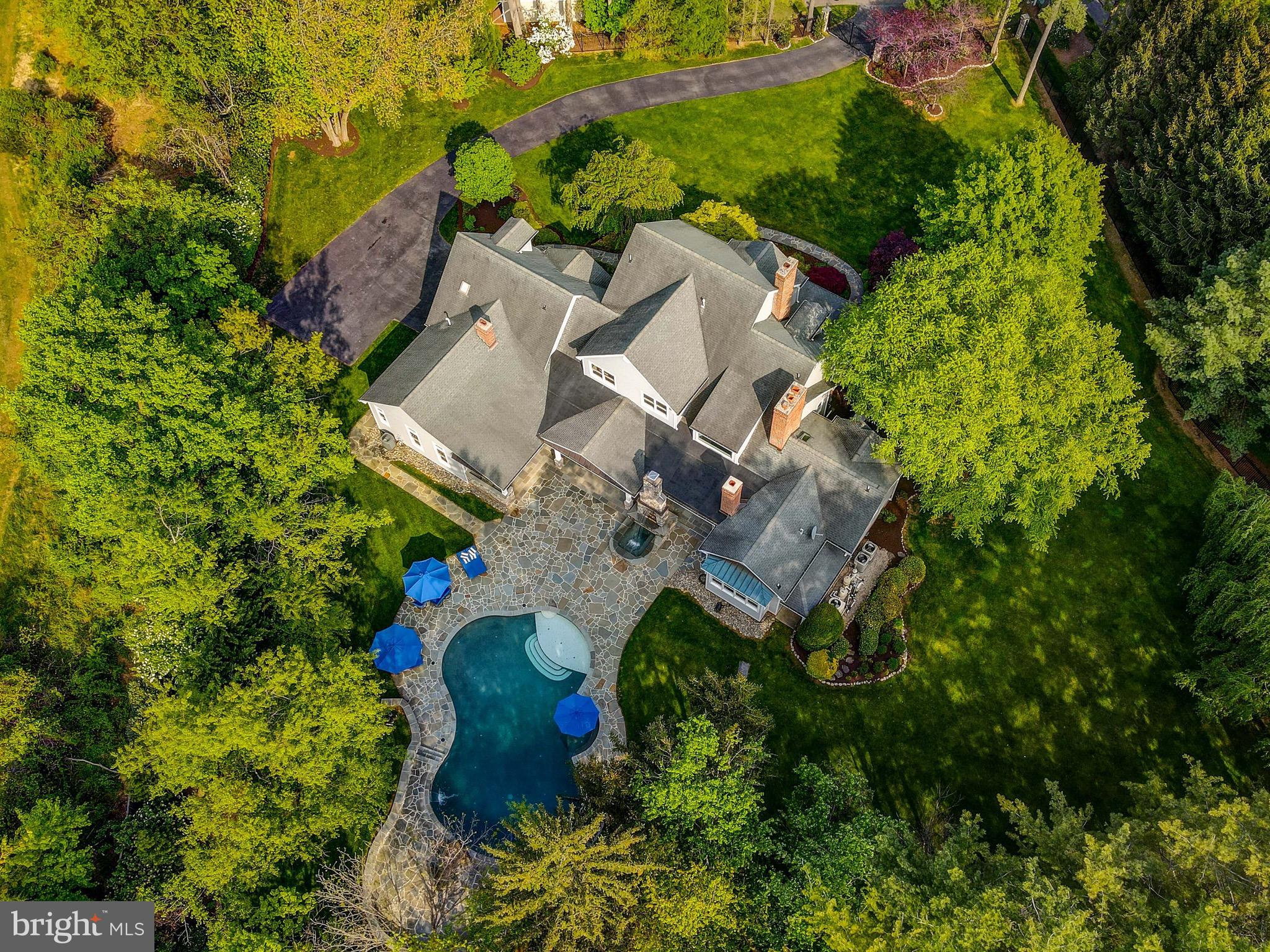 FALLS ROAD CORRIDOR - Residential