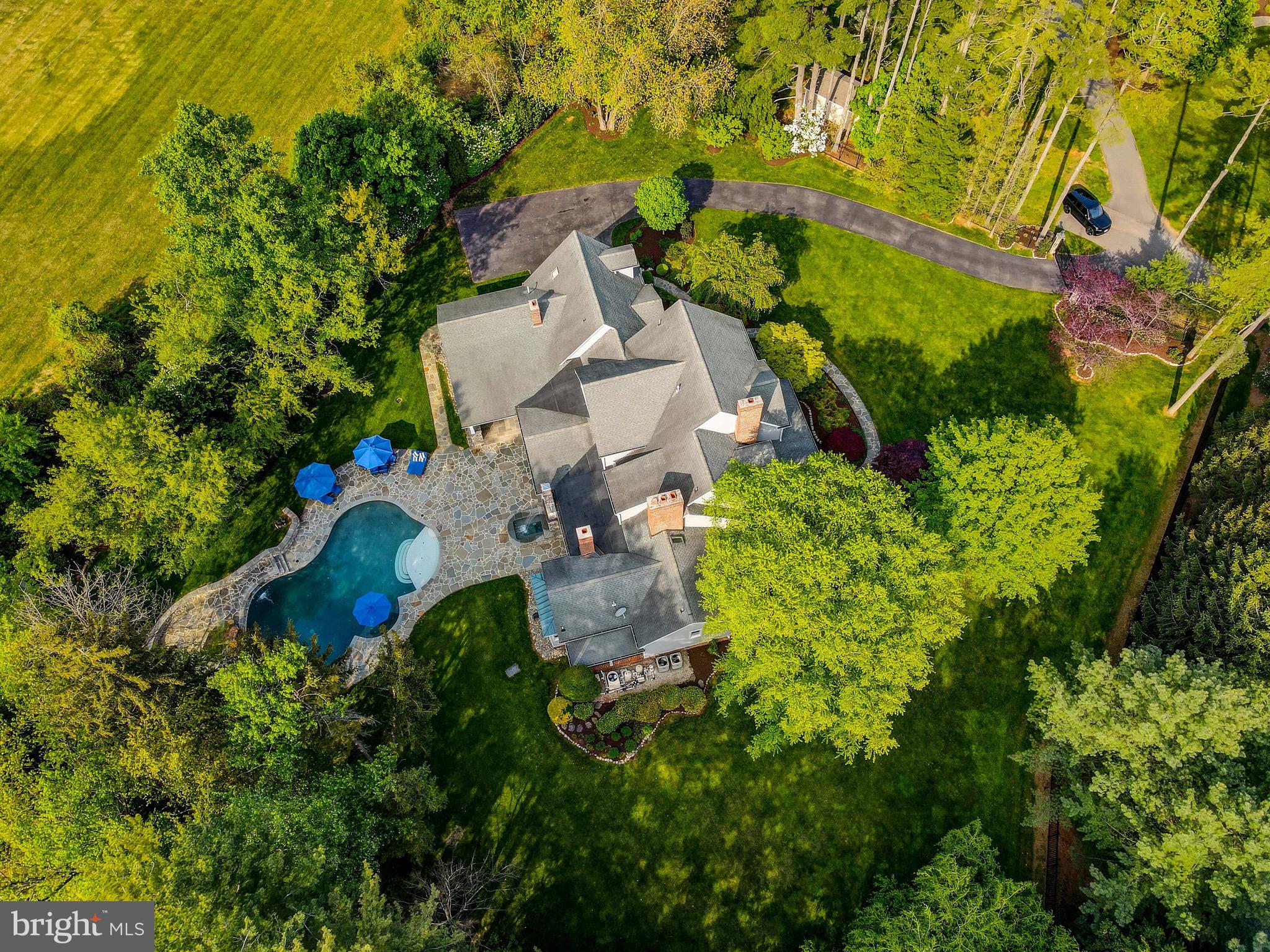 FALLS ROAD CORRIDOR - Residential