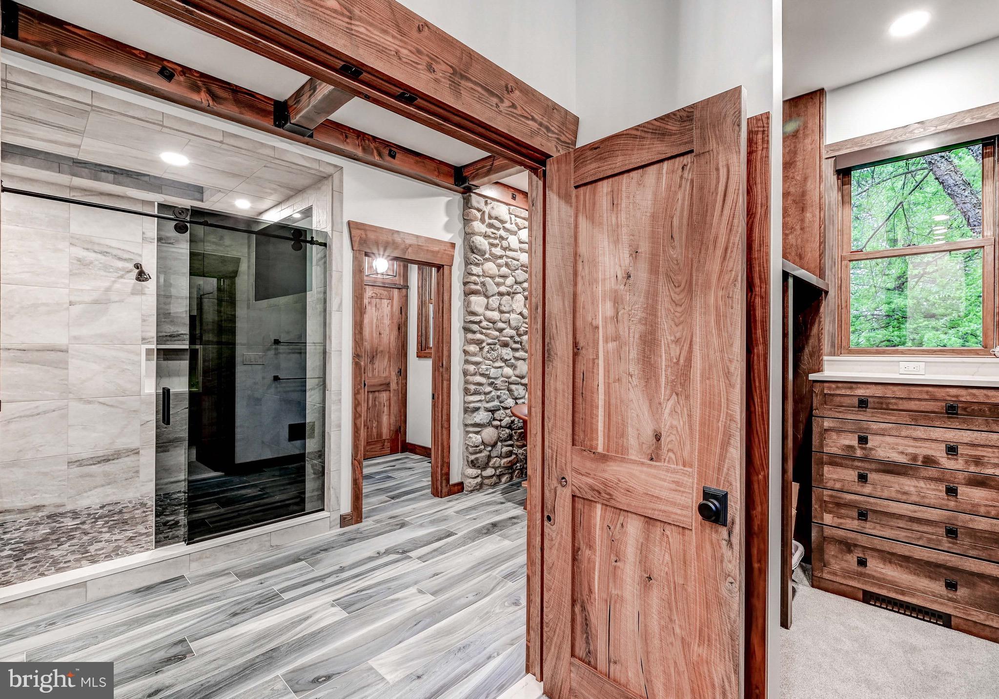 FALLS ROAD CORRIDOR - Residential