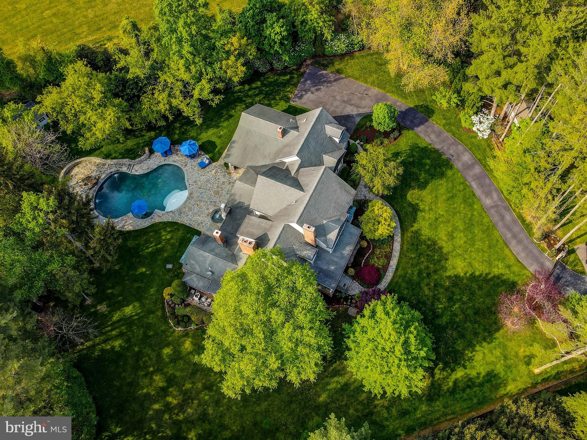 FALLS ROAD CORRIDOR - Residential