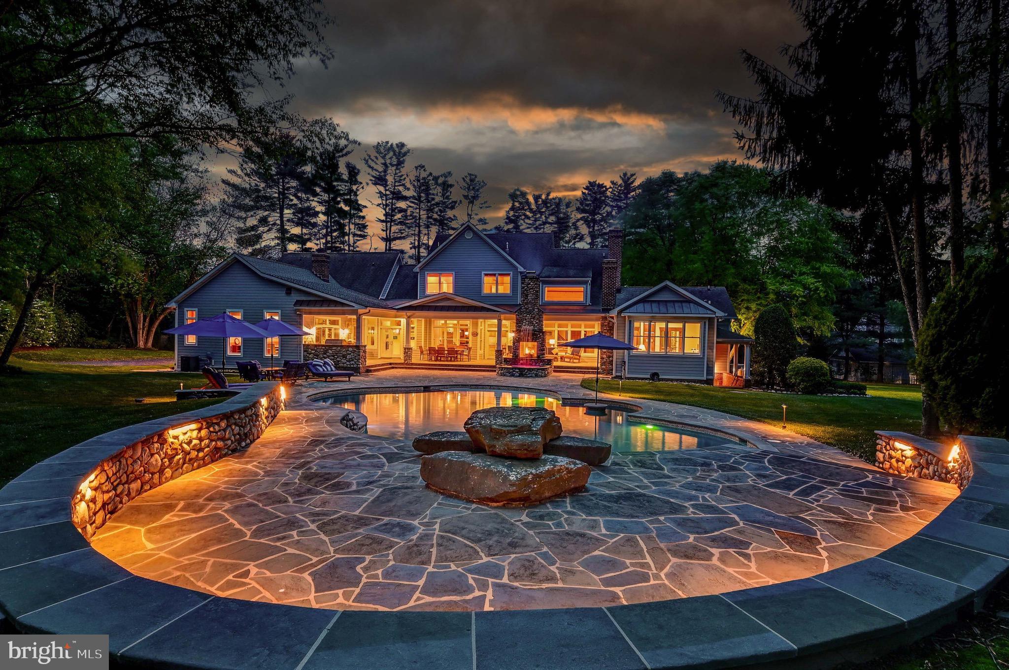 FALLS ROAD CORRIDOR - Residential