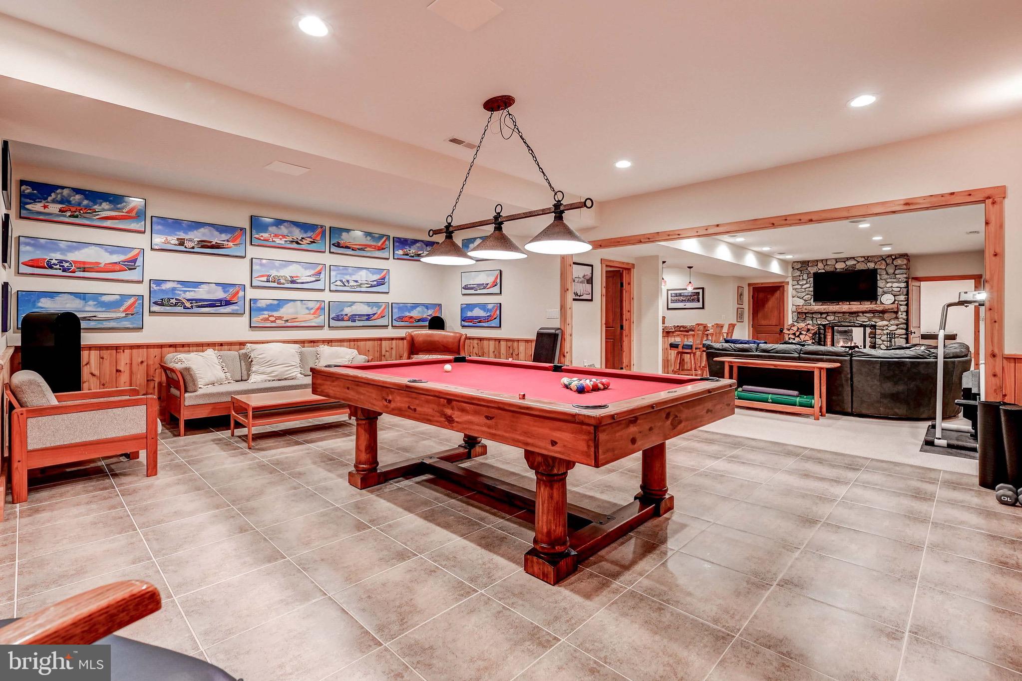 FALLS ROAD CORRIDOR - Residential