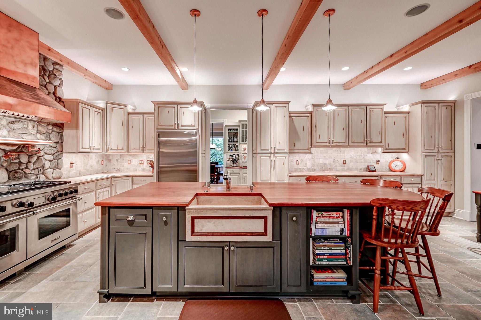 FALLS ROAD CORRIDOR - Residential