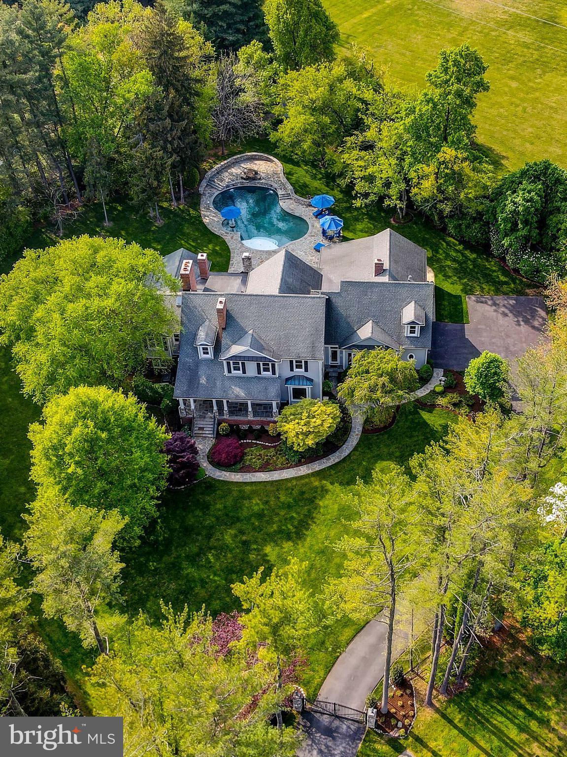 FALLS ROAD CORRIDOR - Residential