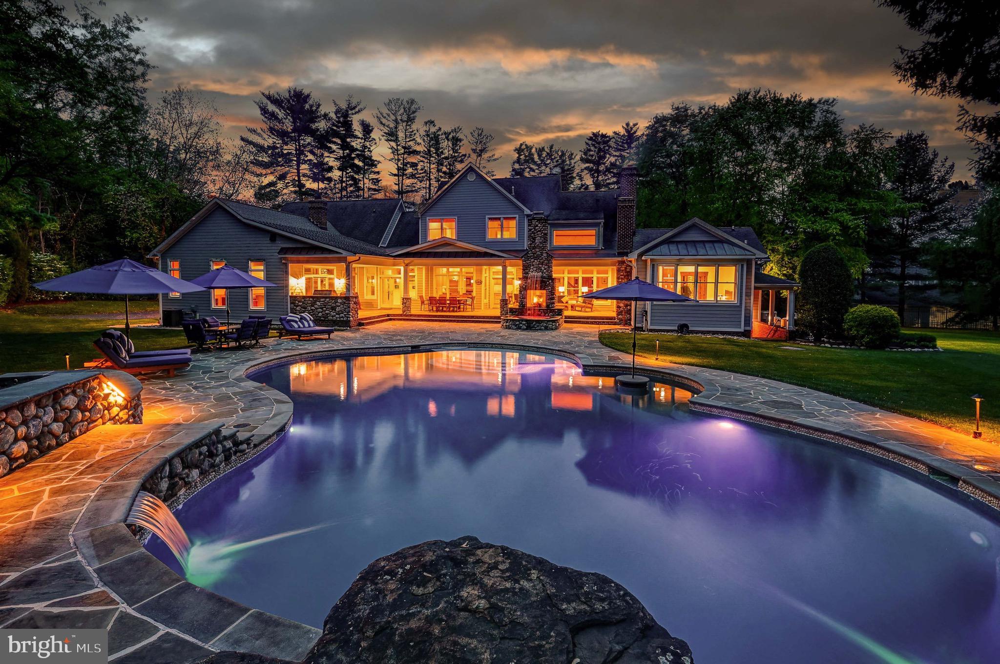 FALLS ROAD CORRIDOR - Residential