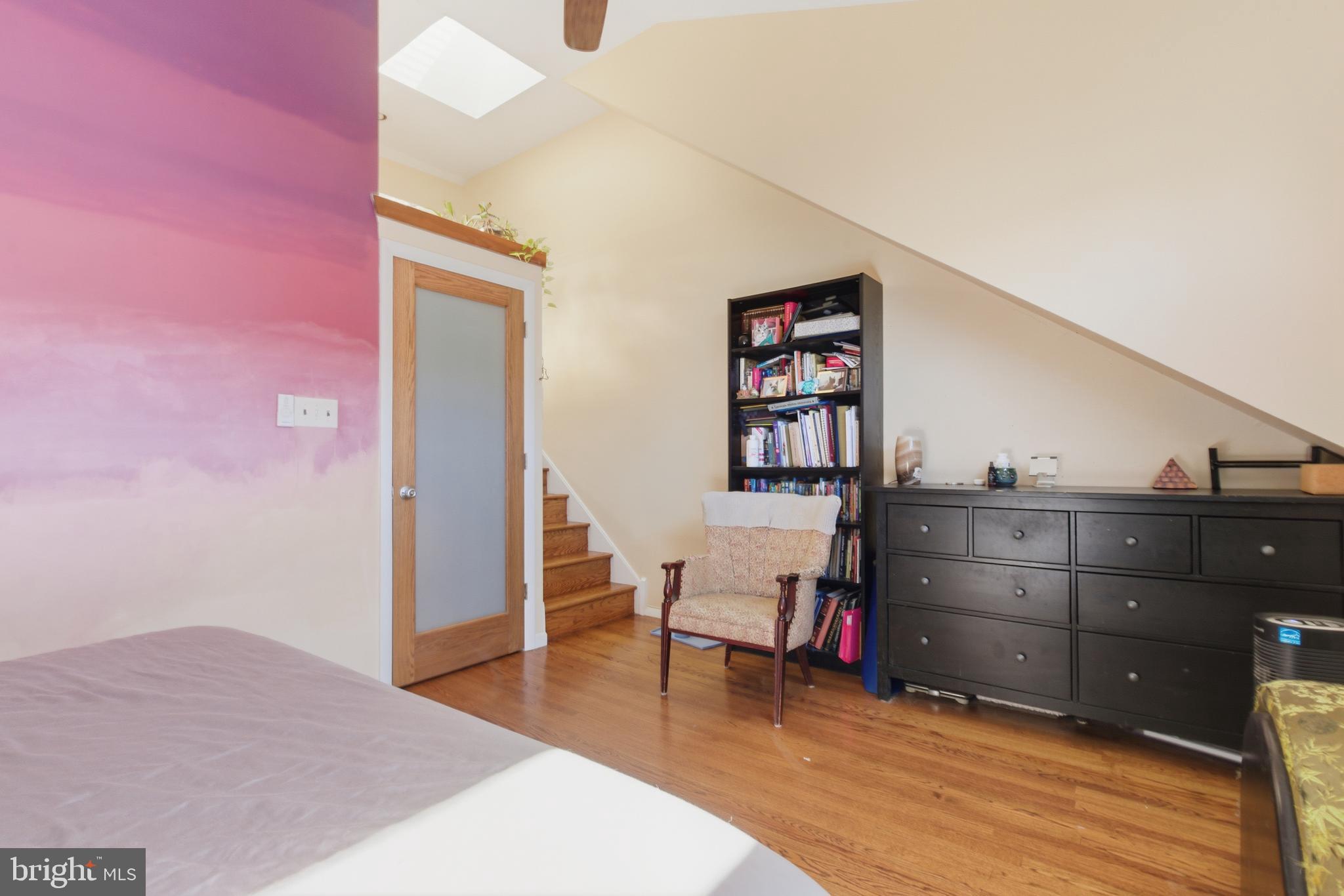 SOCIETY HILL - Residential