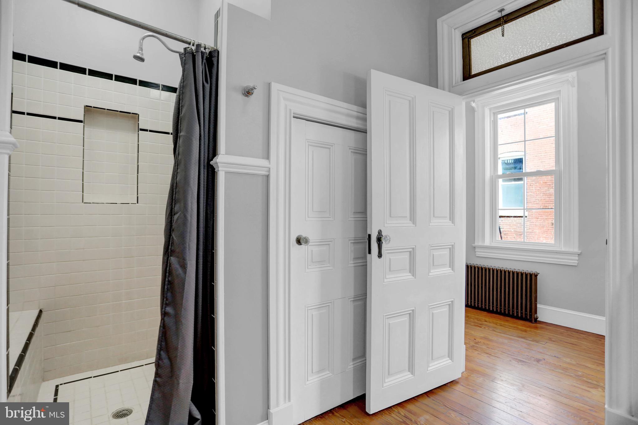 BUTCHERS HILL - Residential