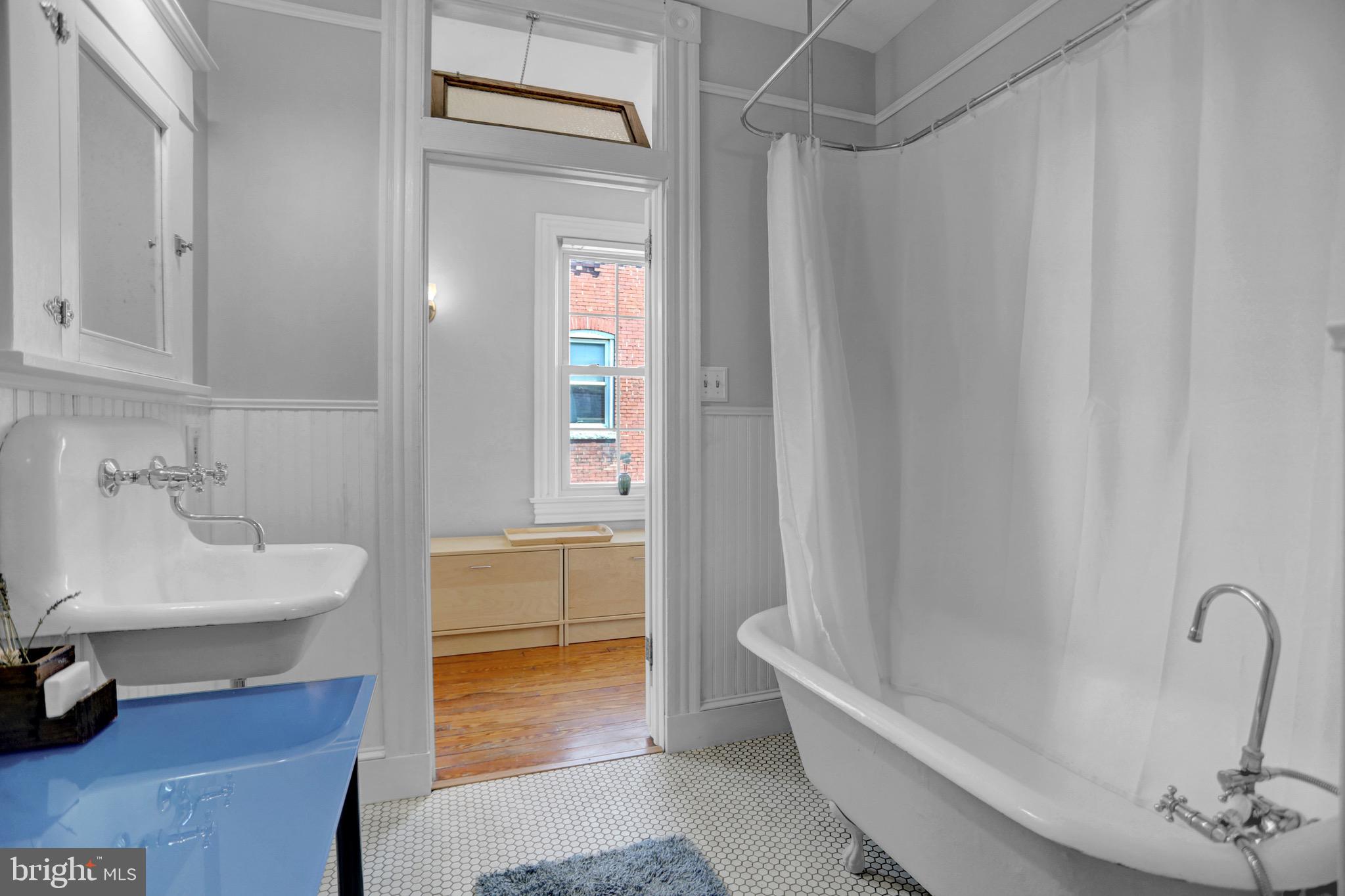 BUTCHERS HILL - Residential