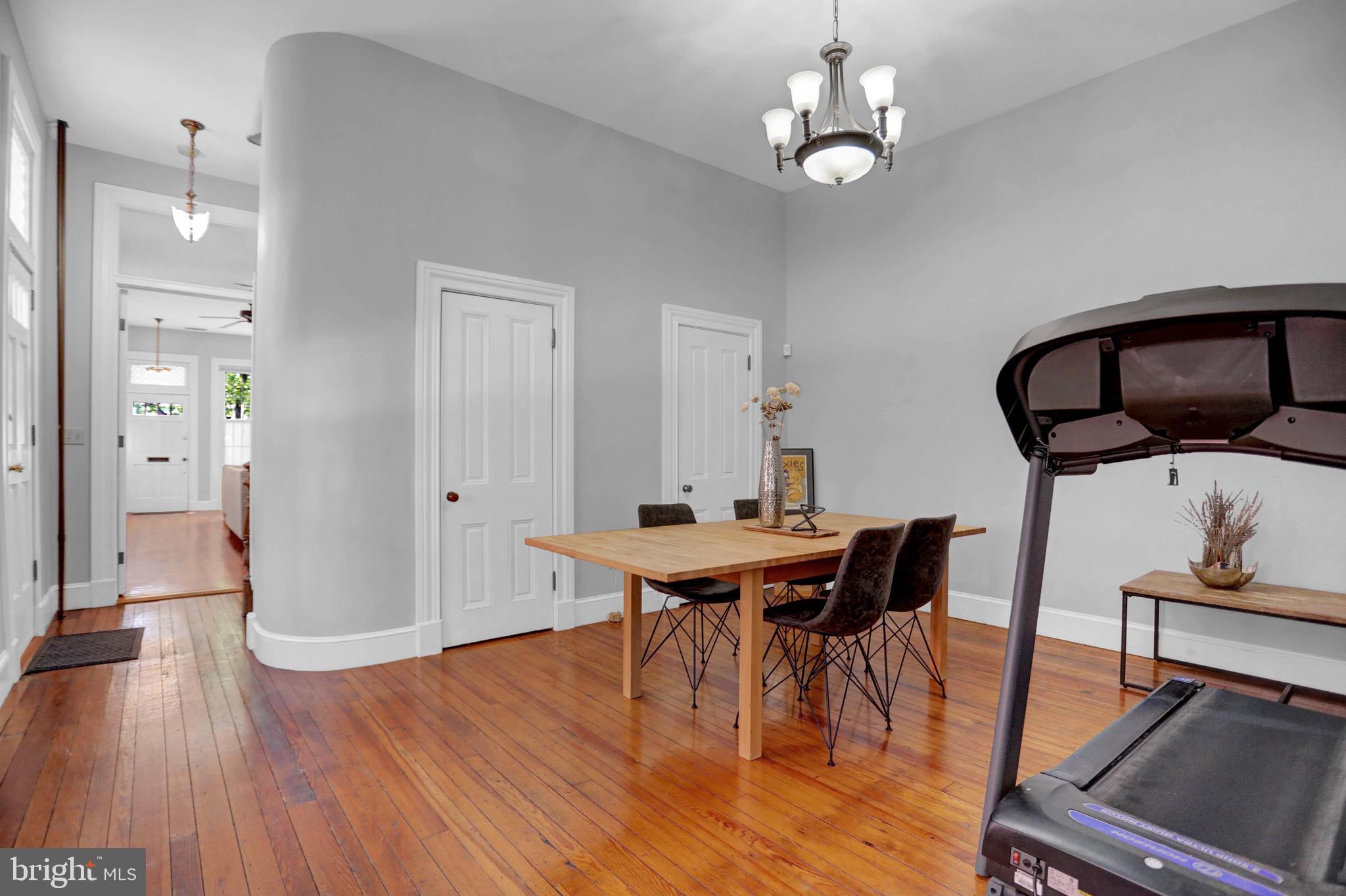 BUTCHERS HILL - Residential