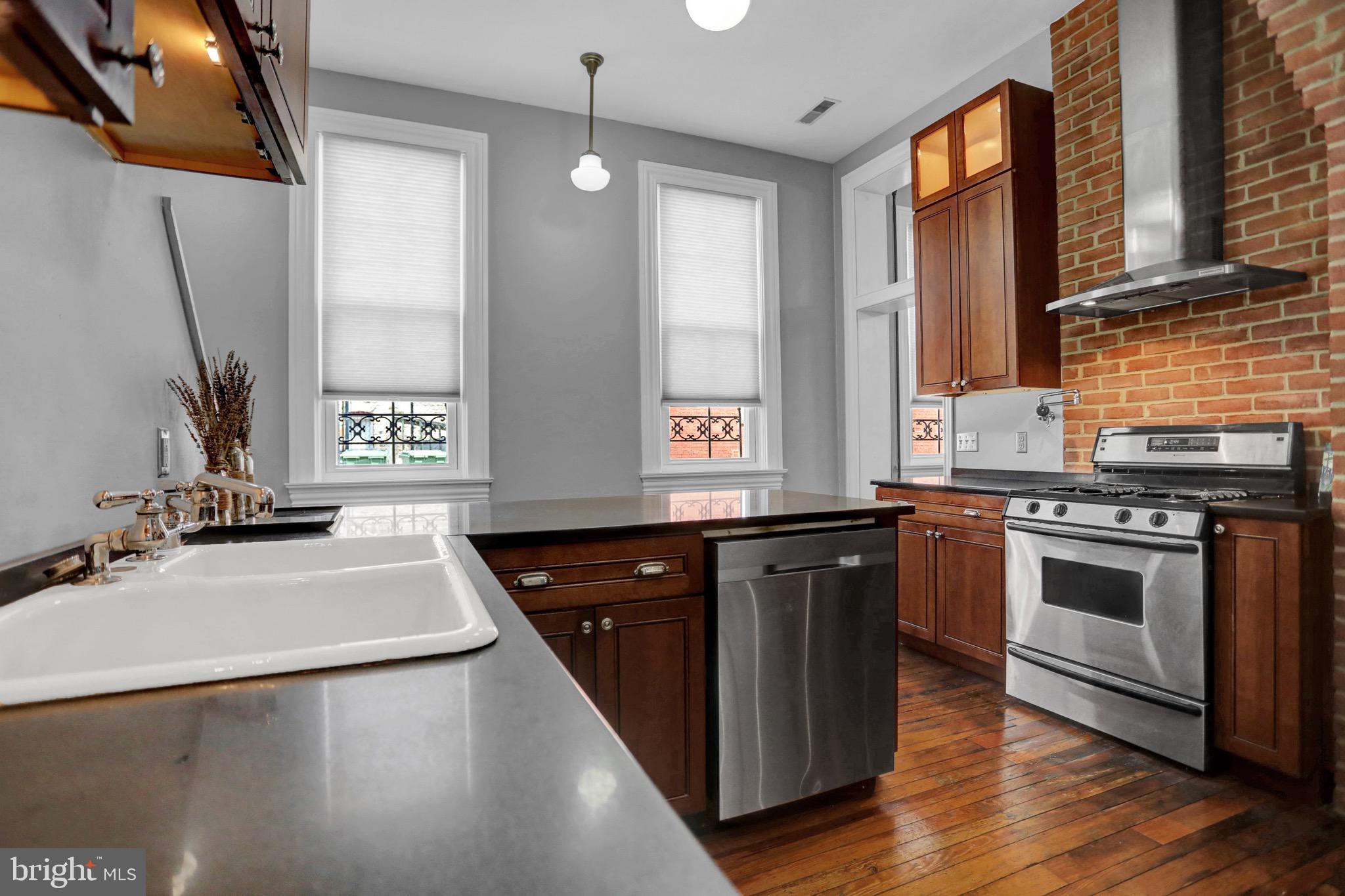 BUTCHERS HILL - Residential