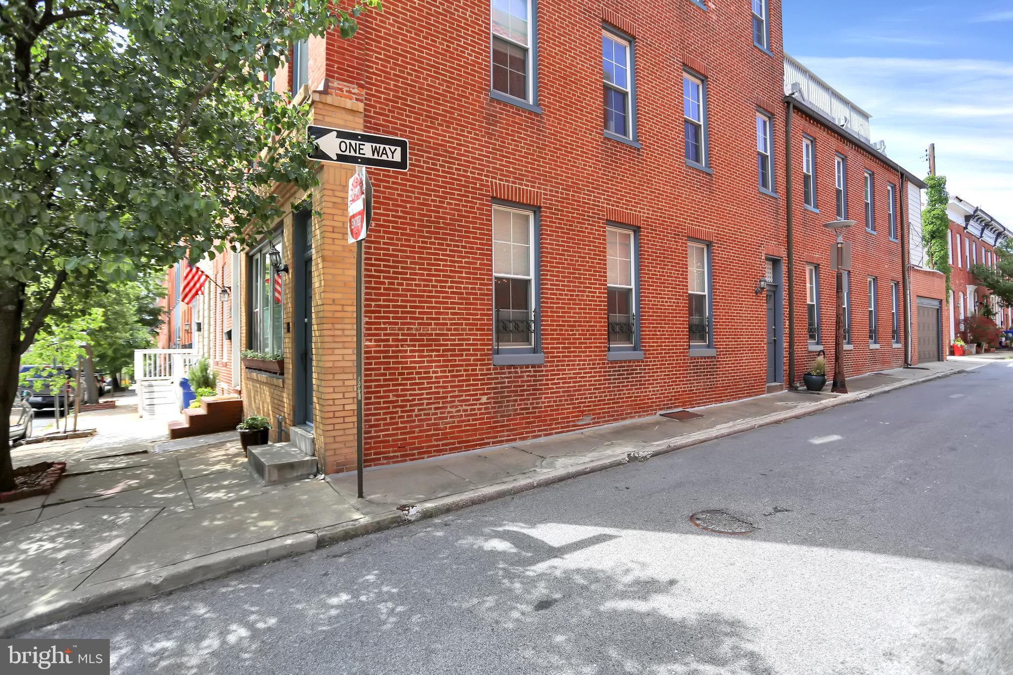 BUTCHERS HILL - Residential