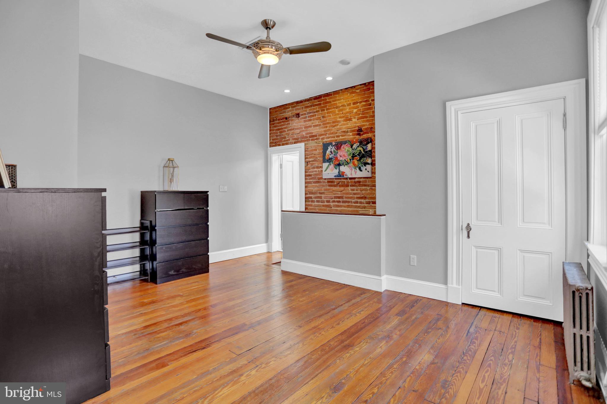 BUTCHERS HILL - Residential