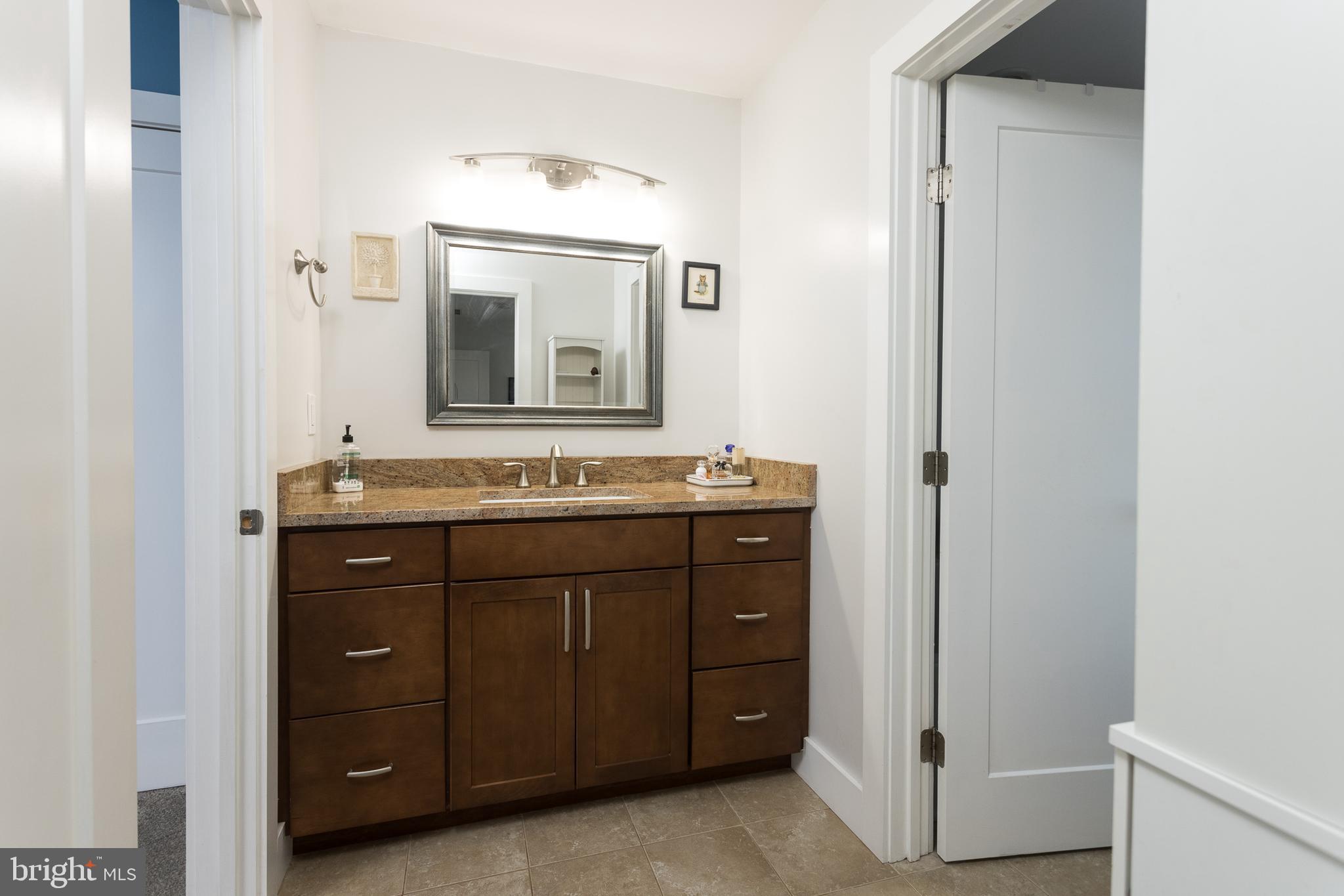 OLIVER BEACH - Residential