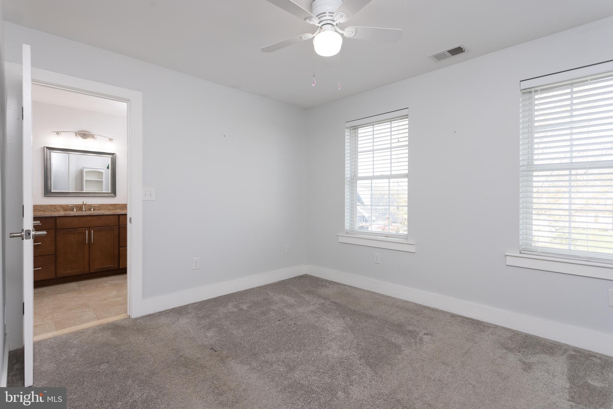 OLIVER BEACH - Residential