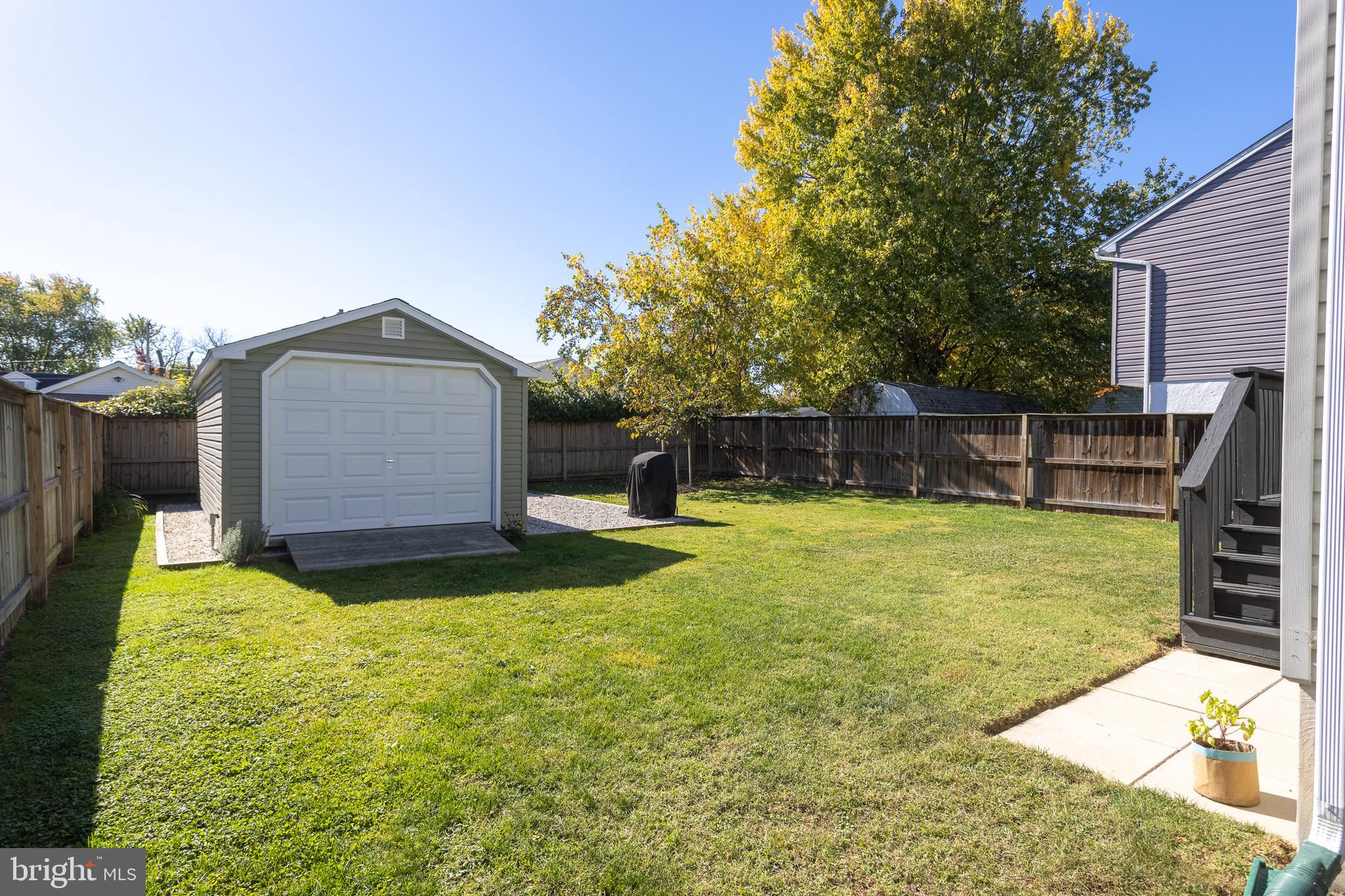 OLIVER BEACH - Residential