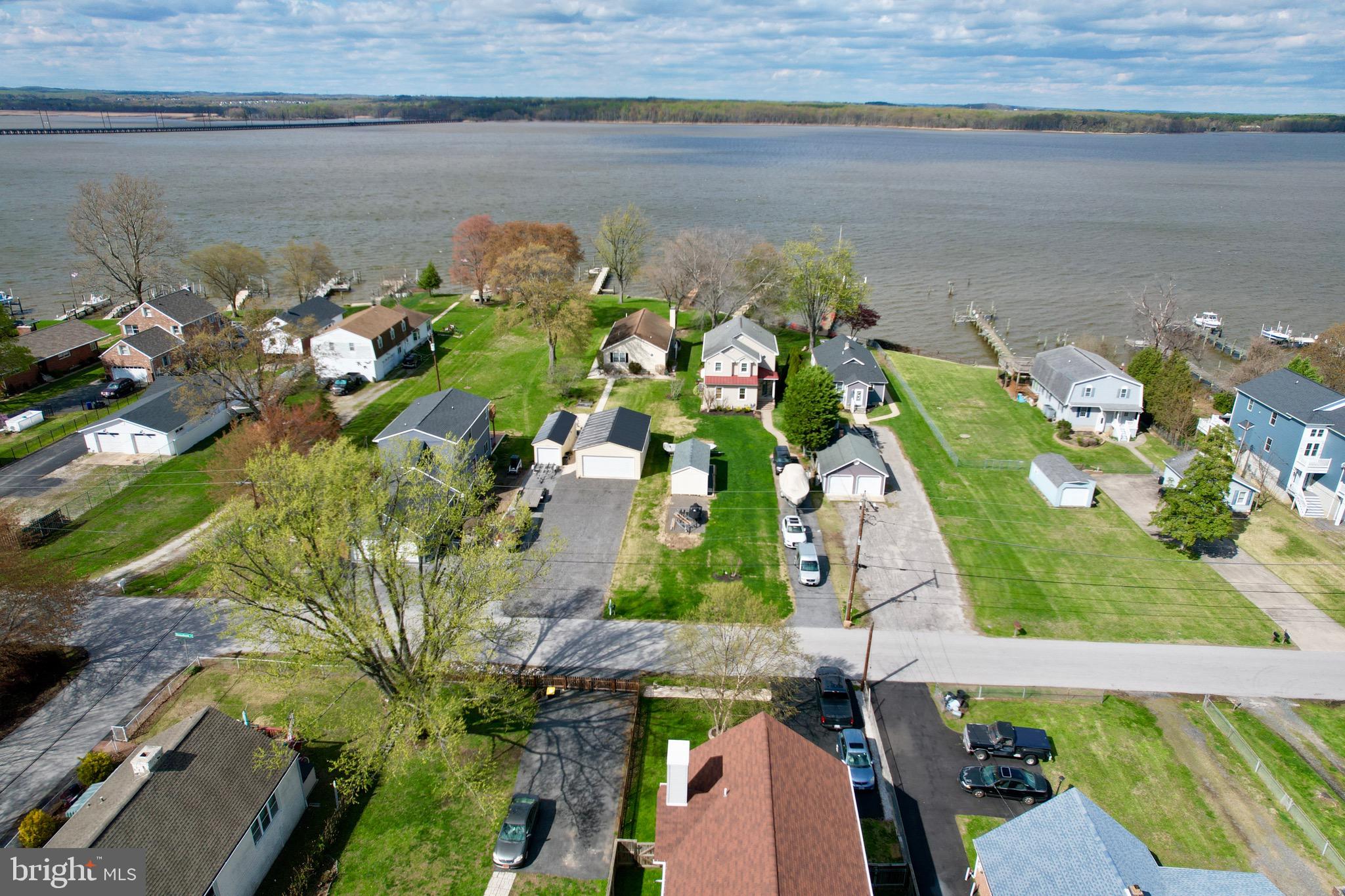 OLIVER BEACH - Residential