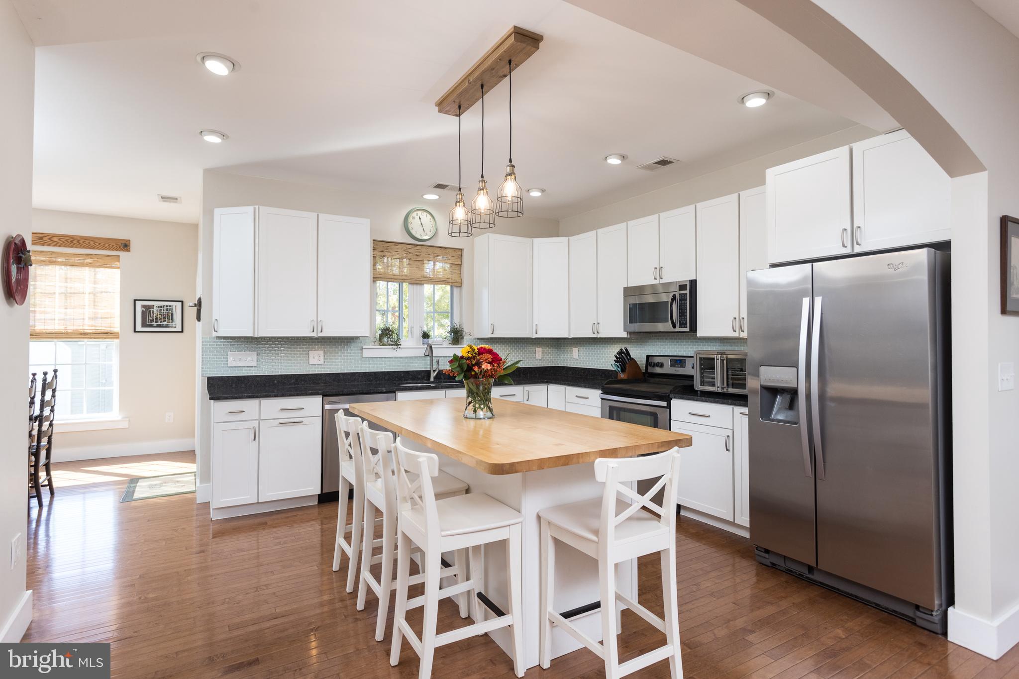 OLIVER BEACH - Residential