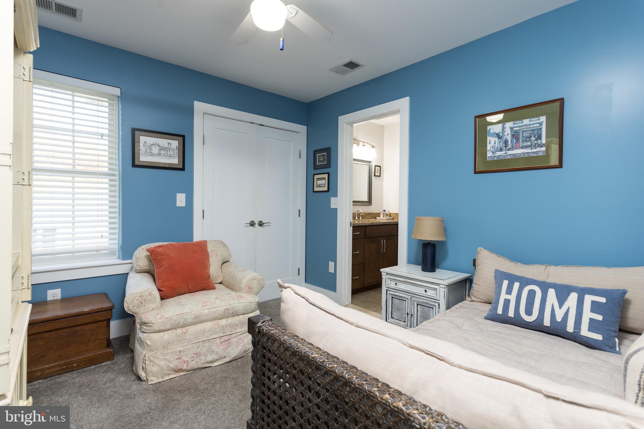 OLIVER BEACH - Residential