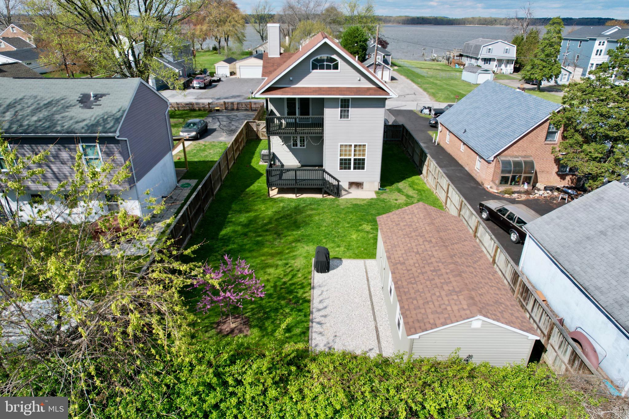 OLIVER BEACH - Residential