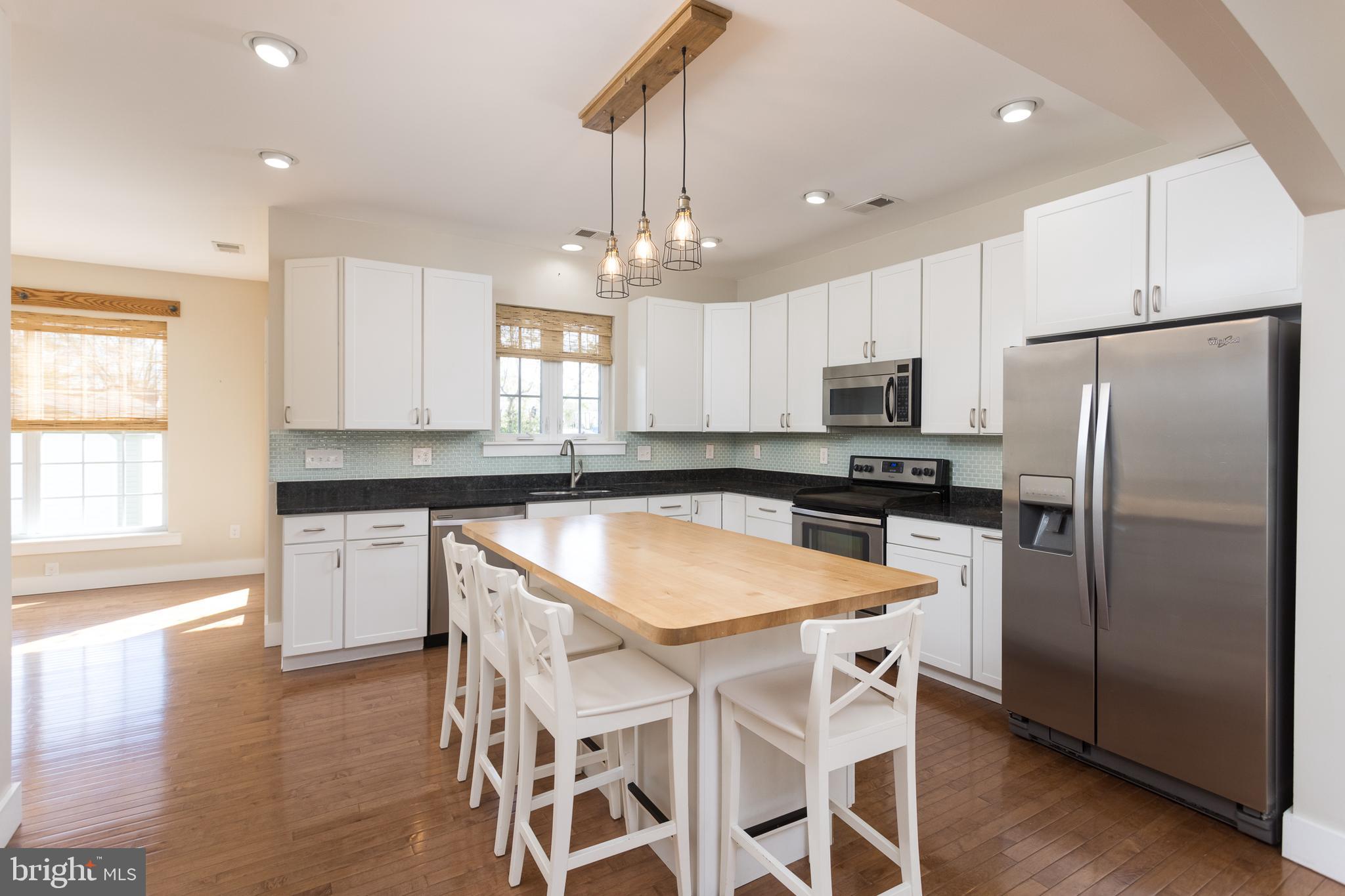 OLIVER BEACH - Residential