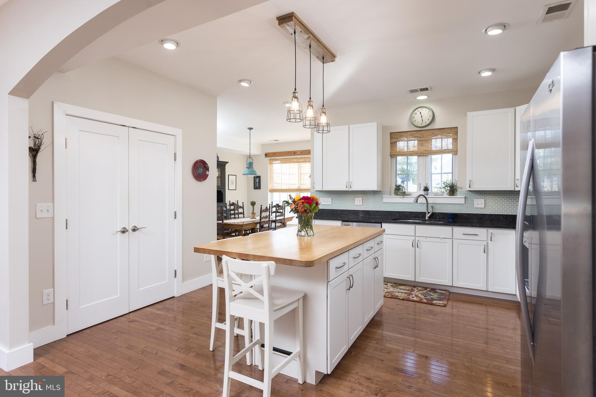 OLIVER BEACH - Residential