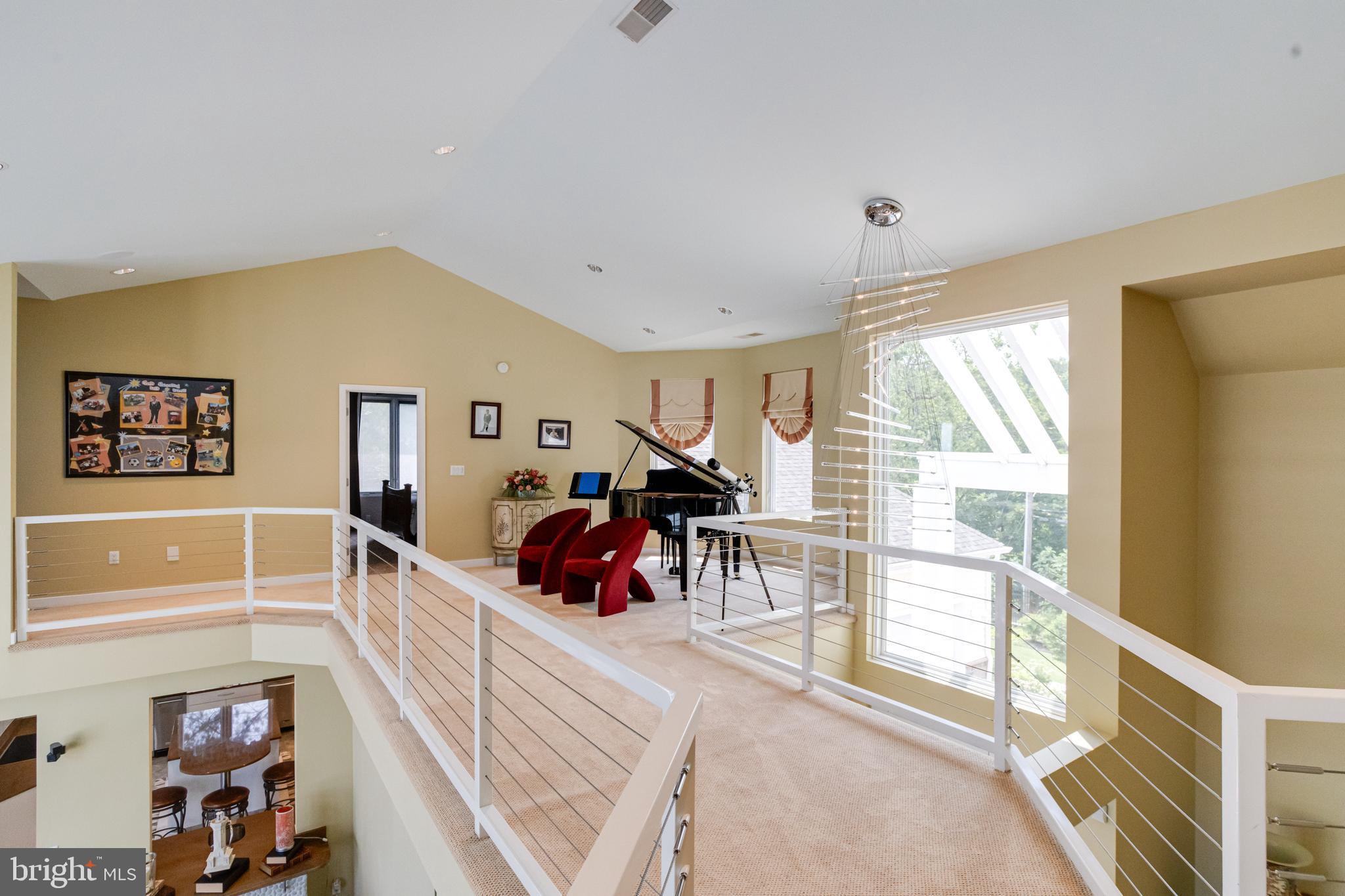 ROCKAWAY BEACH - Residential