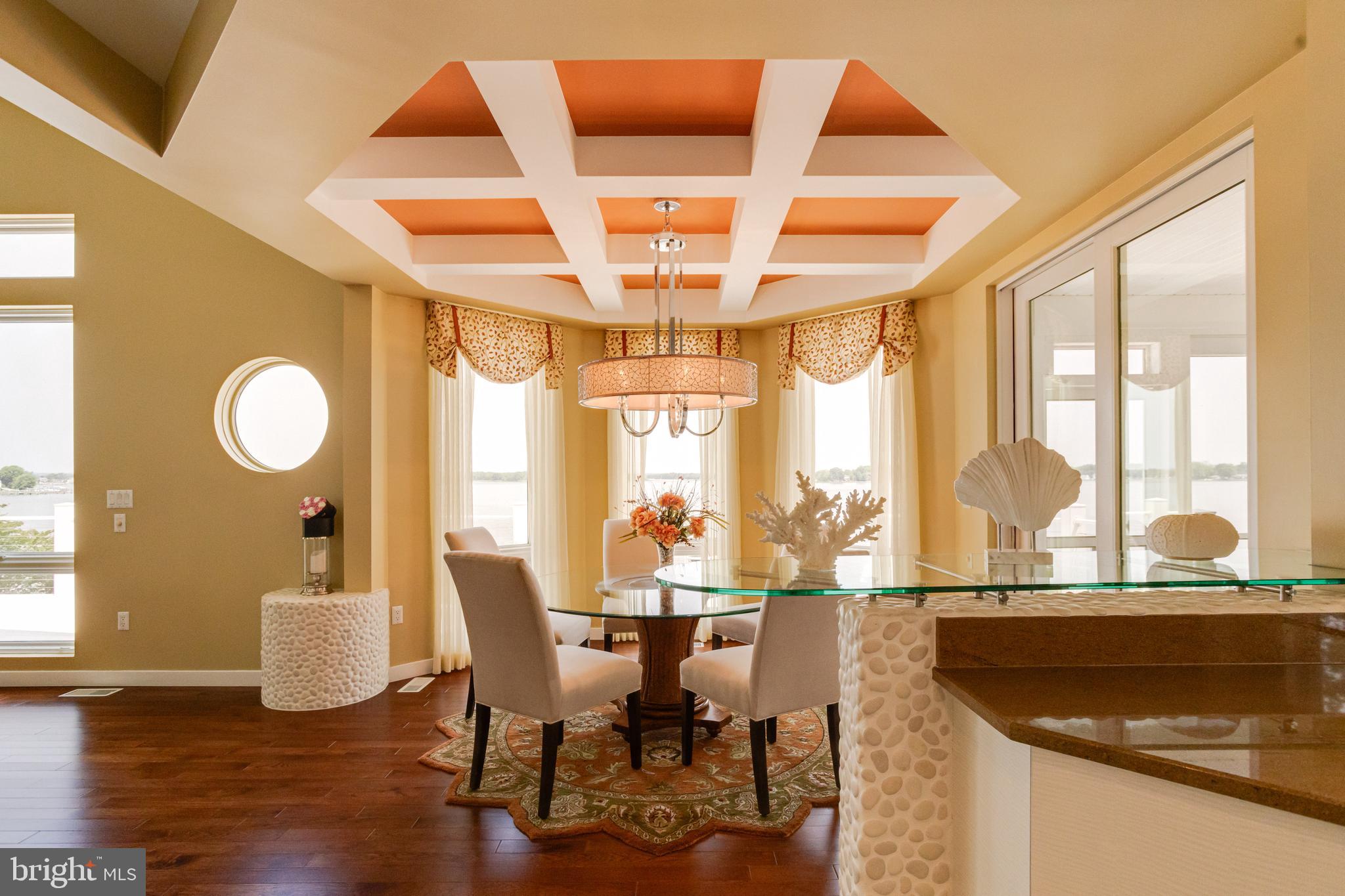 ROCKAWAY BEACH - Residential