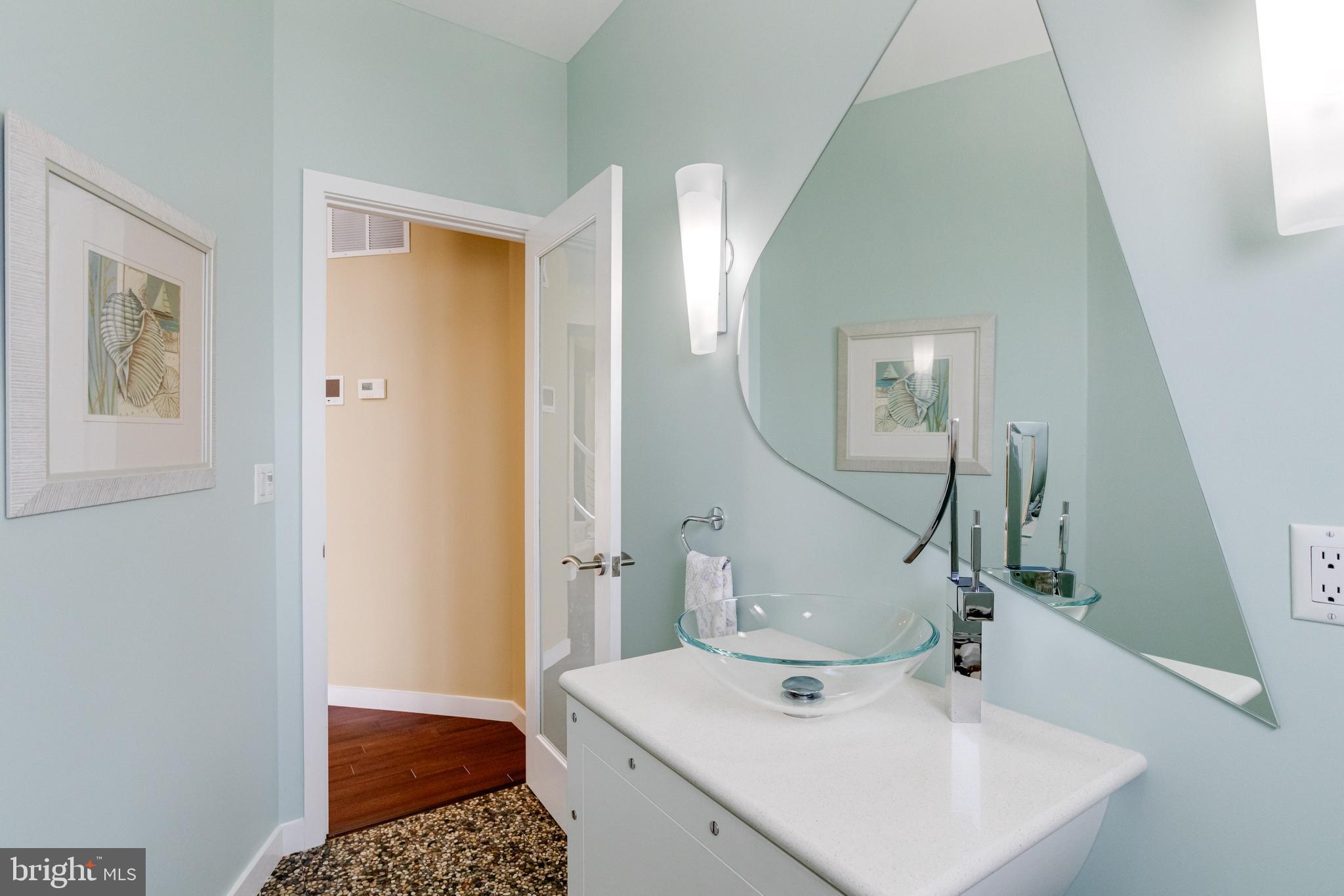 ROCKAWAY BEACH - Residential