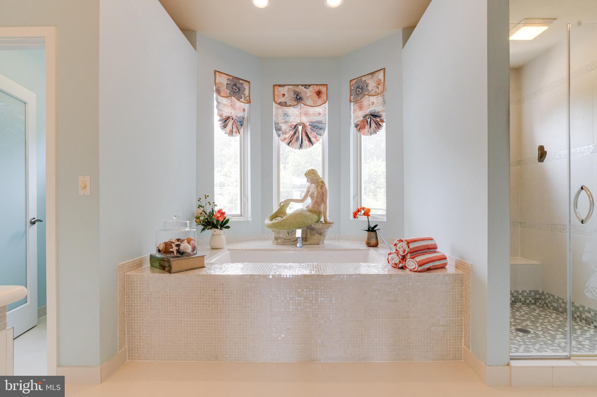 ROCKAWAY BEACH - Residential