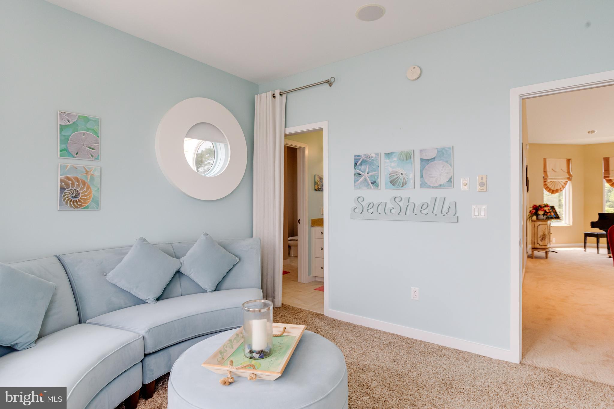 ROCKAWAY BEACH - Residential