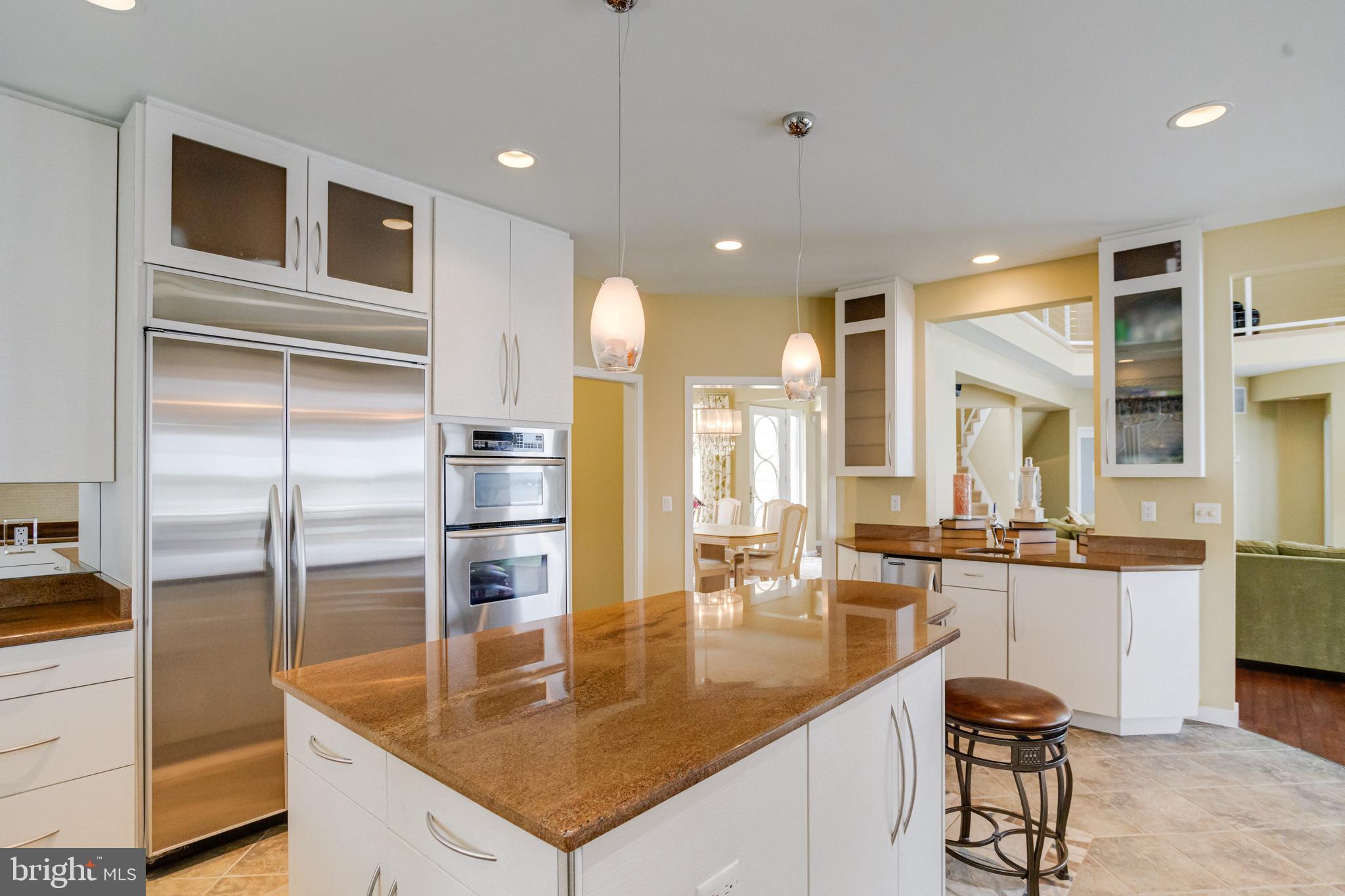 ROCKAWAY BEACH - Residential