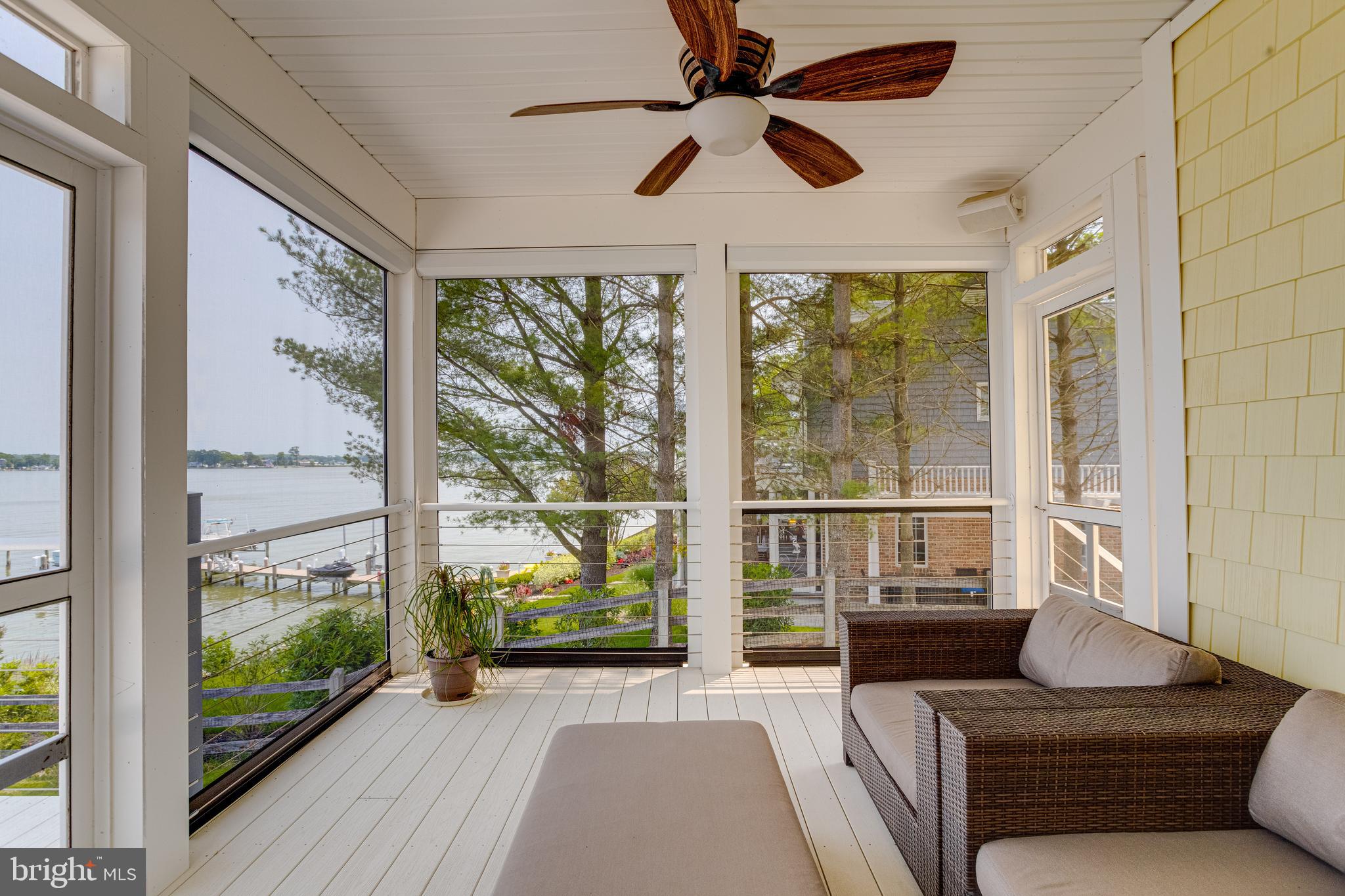 ROCKAWAY BEACH - Residential