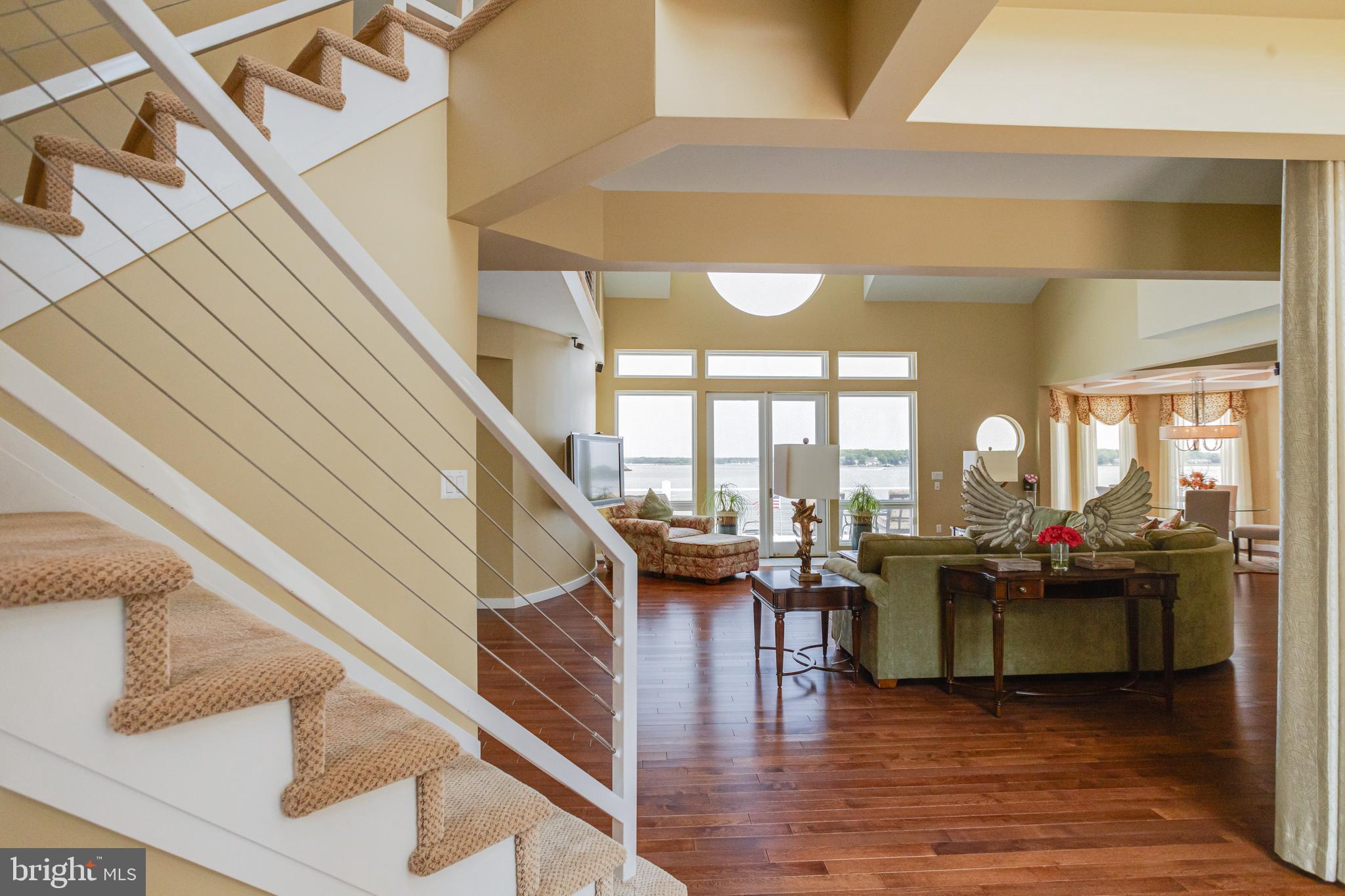 ROCKAWAY BEACH - Residential