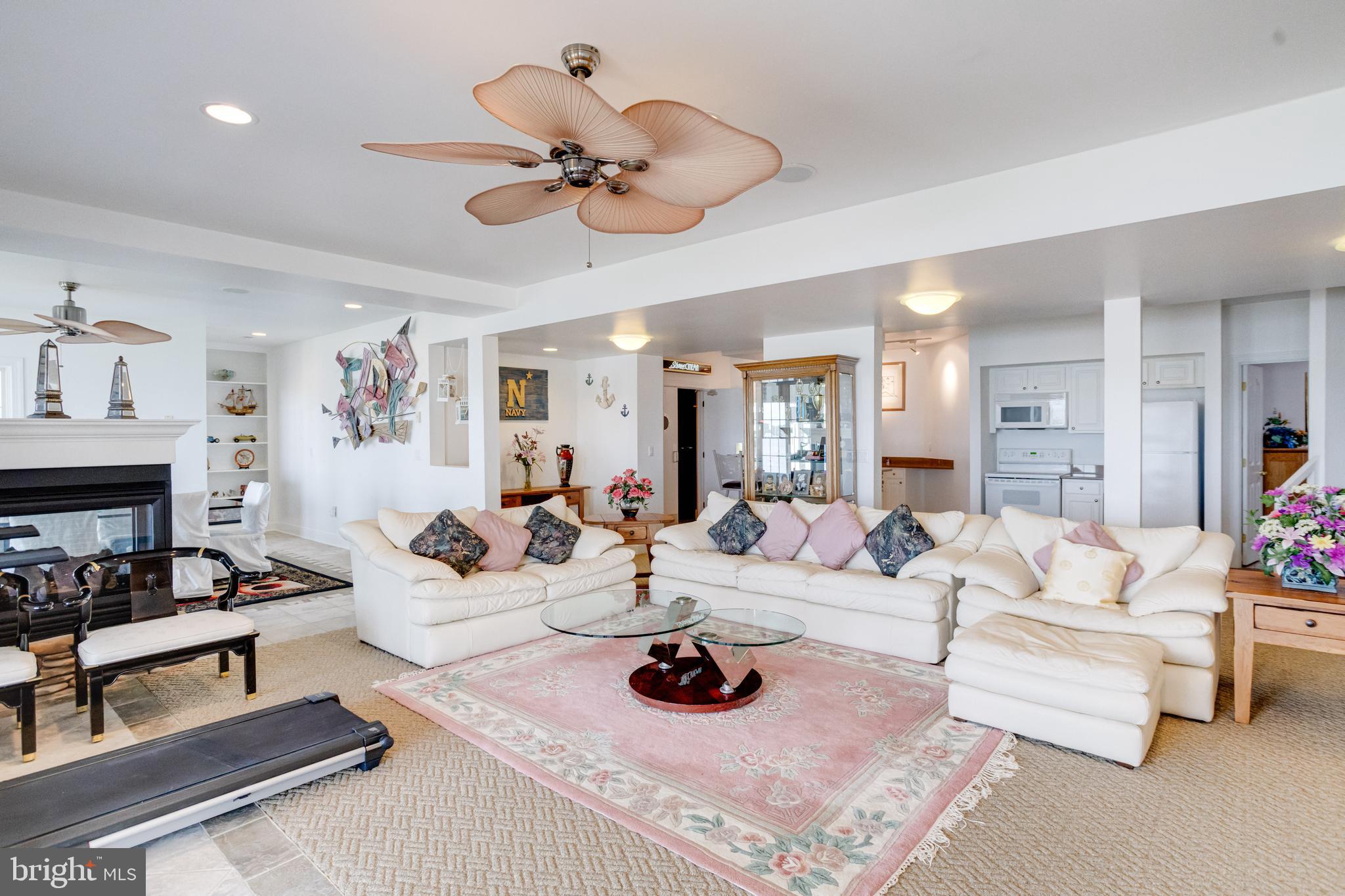 ROCKAWAY BEACH - Residential