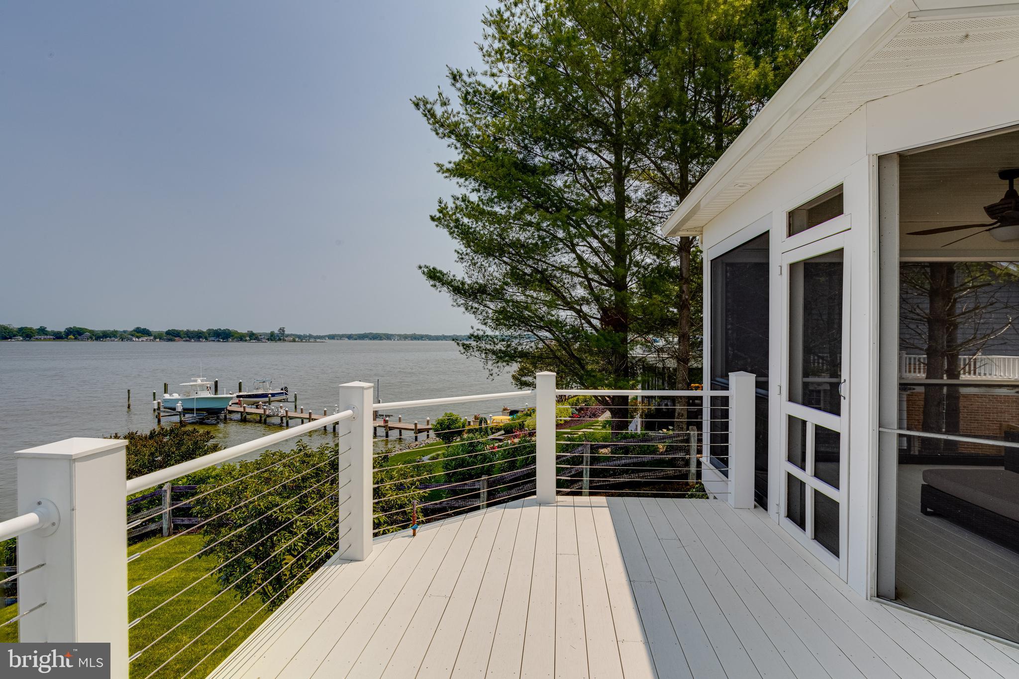 ROCKAWAY BEACH - Residential