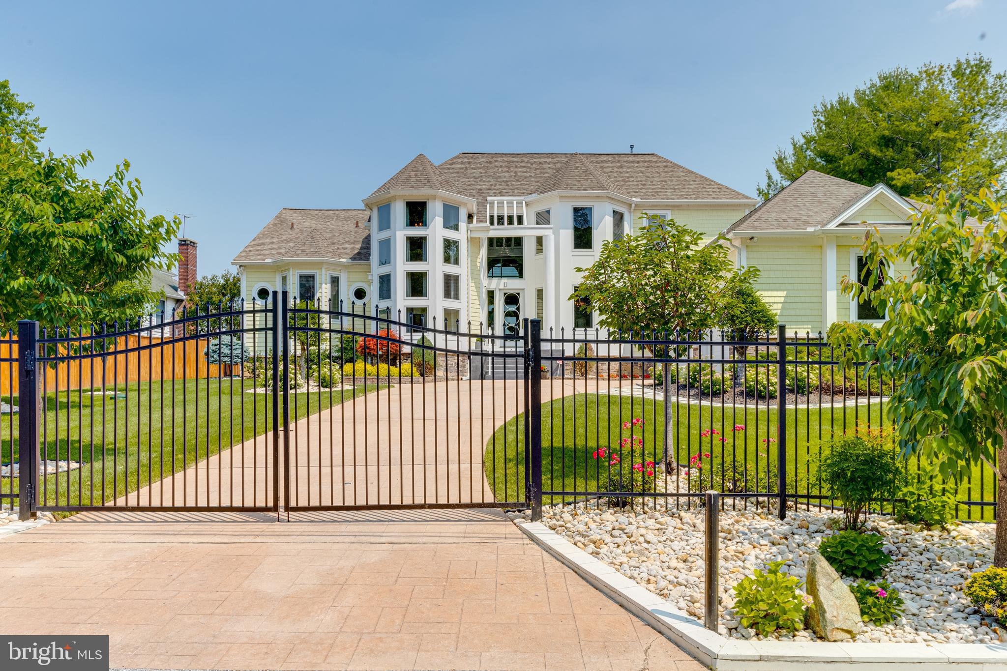 This One-of-a-Kind Waterfront Checks All the Boxes!
Welcome to a truly exceptional waterfront retreat with direct Middle River frontage! Perfectly sited at the end of a quiet dead-end street, this custom-designed home offers rare privacy, unmatched water views, and luxury features throughout. Nestled on a double lot backing to woods with no flood insurance required, this property is an incredible combination of serenity and function.
Step inside to soaring ceilings and a dramatic two-story living room that showcases the expansive panoramic water views. The main-level waterside primary suite is a dream, featuring a gas fireplace, private deck access, and a tranquil spa-like setting.
Enjoy resort-style outdoor living with professionally landscaped grounds, an automatic irrigation system, a pier with boat lift, and three jet ski lifts—everything you need to live the waterfront lifestyle to the fullest. The attached 3+ car garage and ample parking make entertaining effortless.
Additional highlights include a screened porch with retractable walls, a home gym, and a full home theater with tiered leather seating—ideal for year-round enjoyment.
This rare offering must be seen in person to be truly appreciated. Schedule your private showing today and experience the best of waterfront living on Middle River.