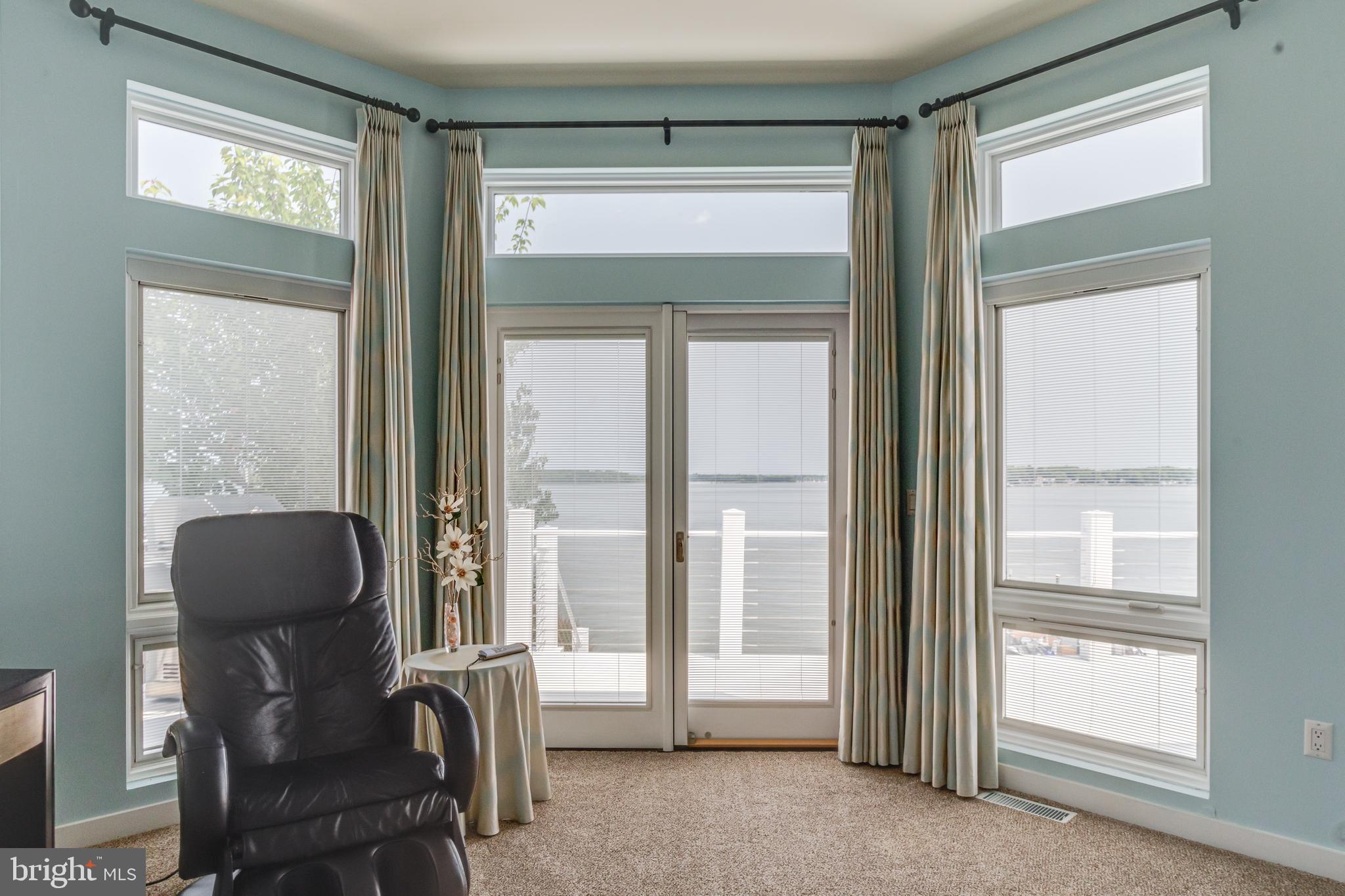 ROCKAWAY BEACH - Residential