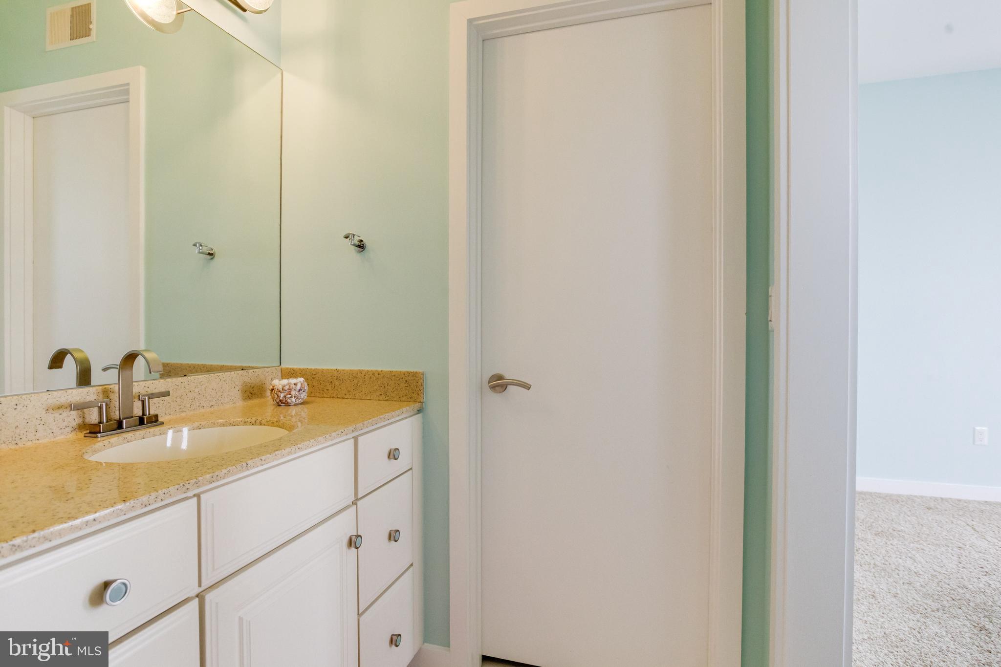 ROCKAWAY BEACH - Residential