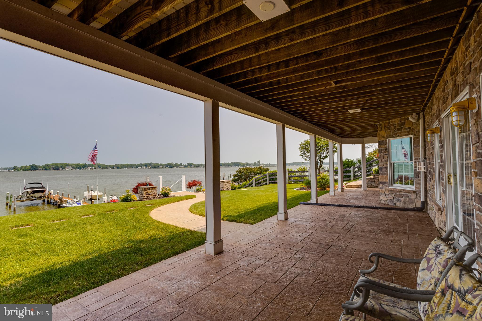 ROCKAWAY BEACH - Residential