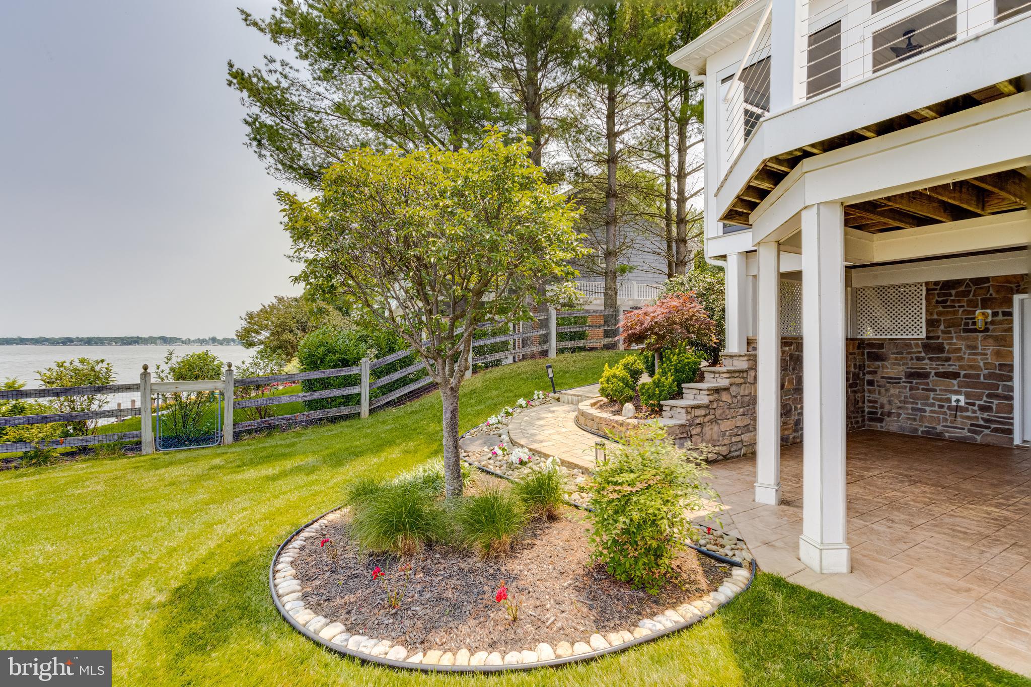 ROCKAWAY BEACH - Residential